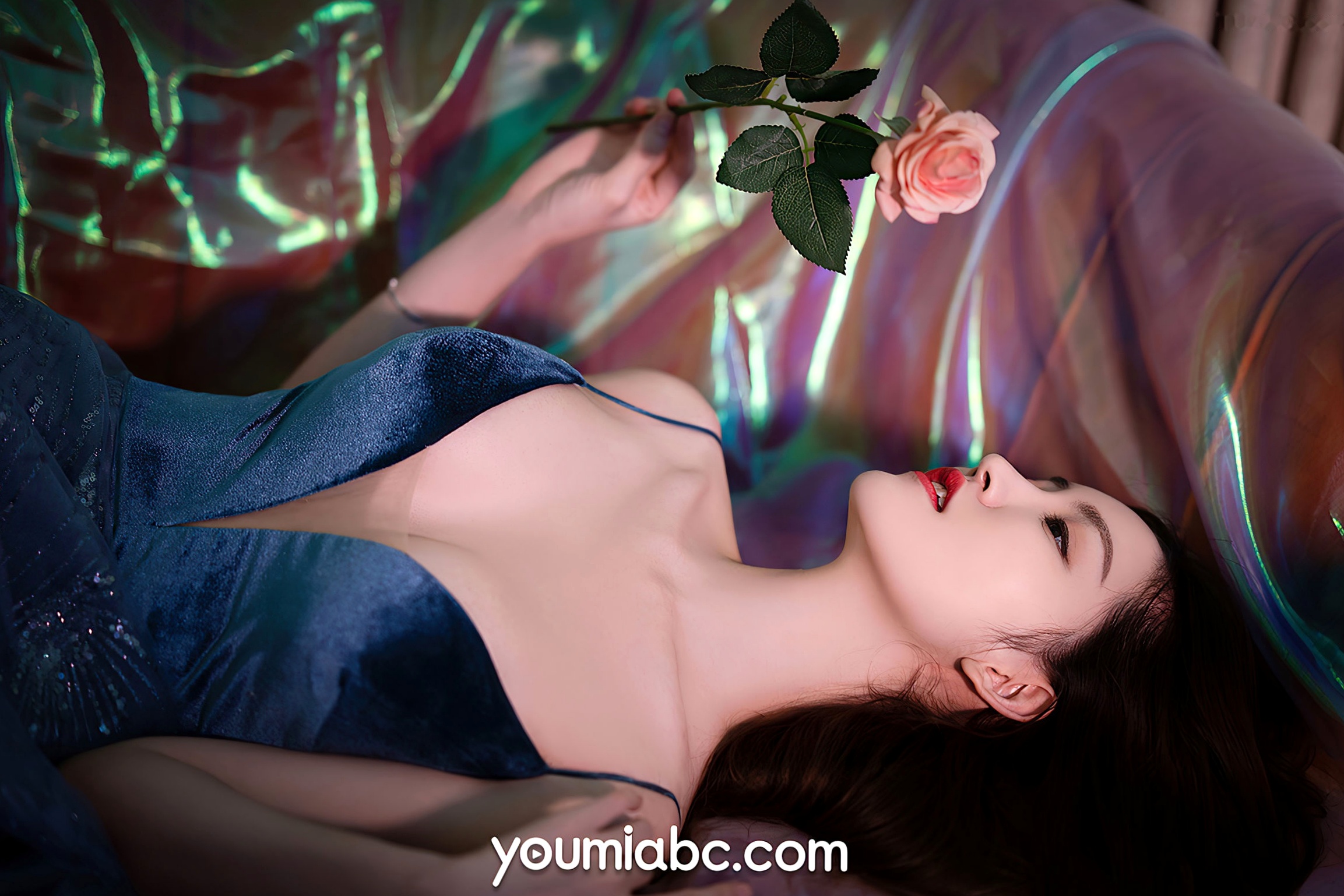 Gallery - YouMi尤蜜-2020.12.27-沈梦瑶《梦的花语》唯美私房写真，身穿吊带长裙与玫瑰花互动，展现性感极致诱惑，梦幻光影氛围十足尤蜜荟 - Chiness Model 性感诱惑私房照大尺度女神 沈梦瑶女神私房照_秀色女神 - image 21