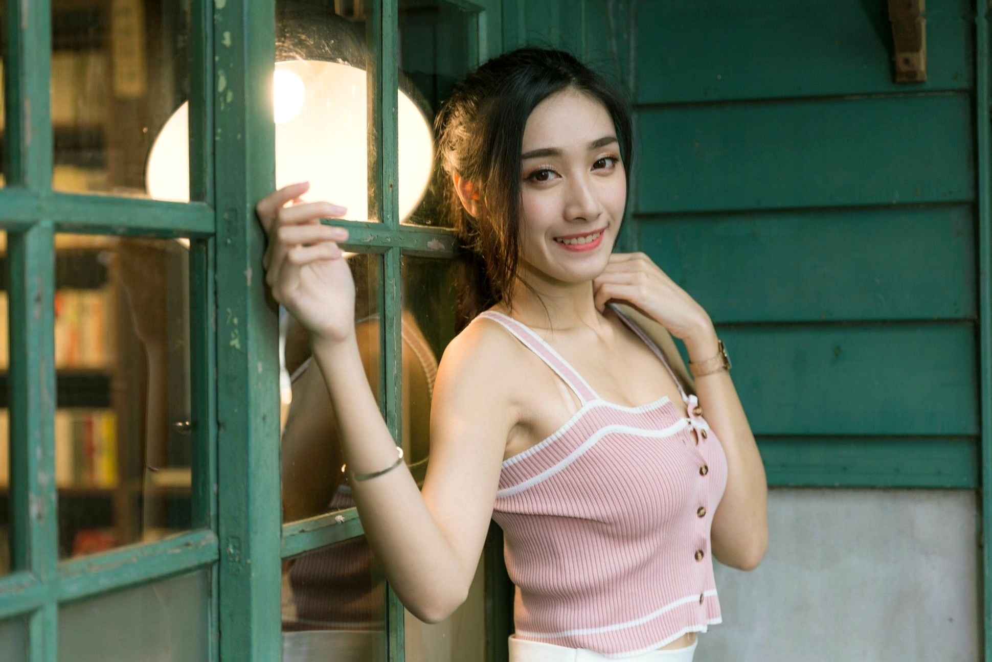 Gallery - 台湾正妹段璟乐：花博公园高清街拍写真，百变女神清纯与性感并存台湾街拍女神清新性感 段乐乐女神私房照_秀色女神 - image 6