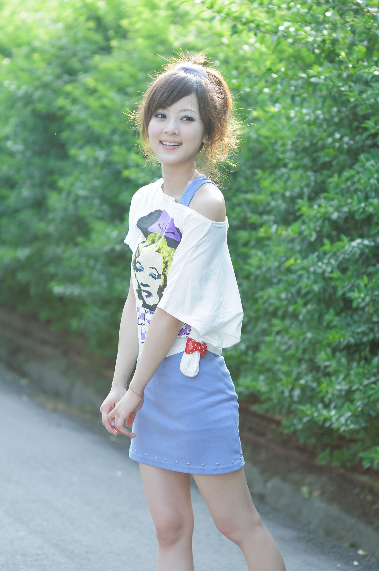 张凯洁 台湾清纯美女果子MM@陽明山美軍宿舍 (一）