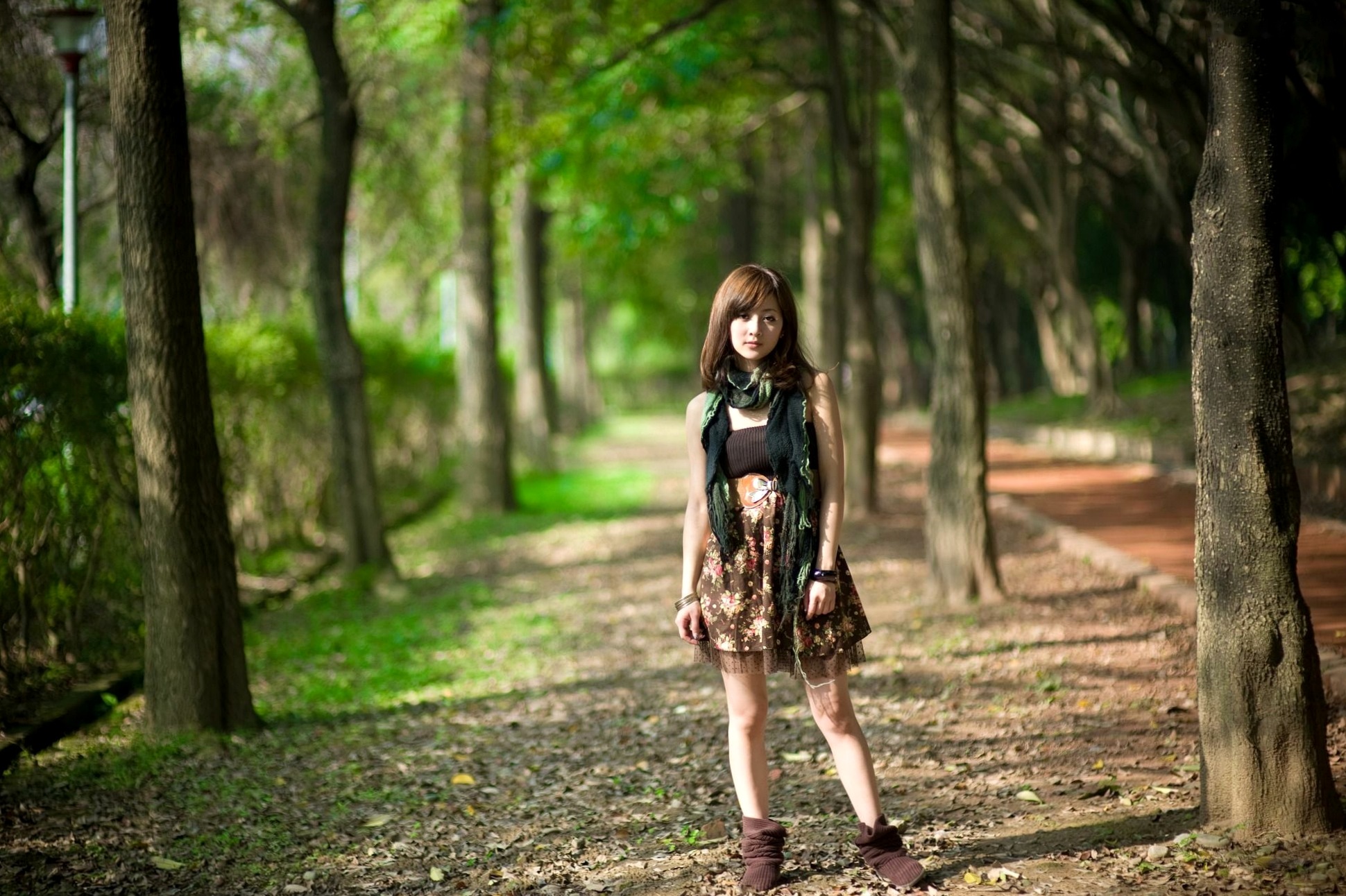 Gallery - 台湾美女张凯洁果子MM四四南村大安森林公园清新外拍写真，治愈系自然风街拍台湾清新治愈系户外街拍 张凯洁女神私房照_秀色女神 - image 10
