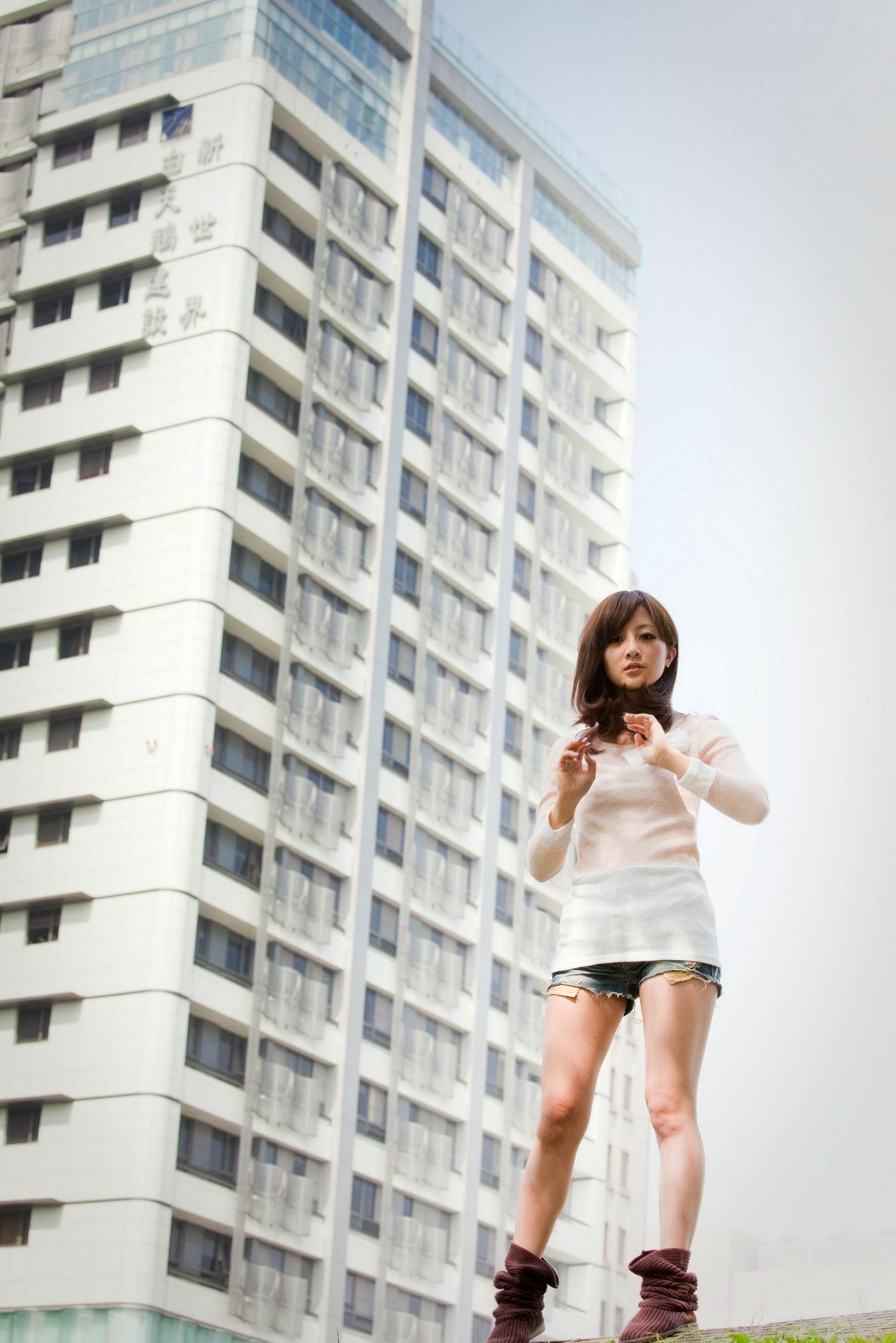 Gallery - 台湾美女张凯洁果子MM四四南村大安森林公园清新外拍写真，治愈系自然风街拍台湾清新治愈系户外街拍 张凯洁女神私房照_秀色女神 - image 59