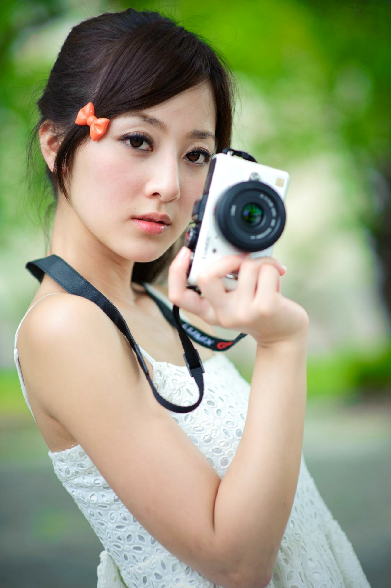 Gallery - 台湾正妹张允霏果子MM：228公园户外街拍写真，清新运动风造型，展现青春校园活力感台湾街拍清新户外女神 张凯洁女神私房照_秀色女神 - image 28