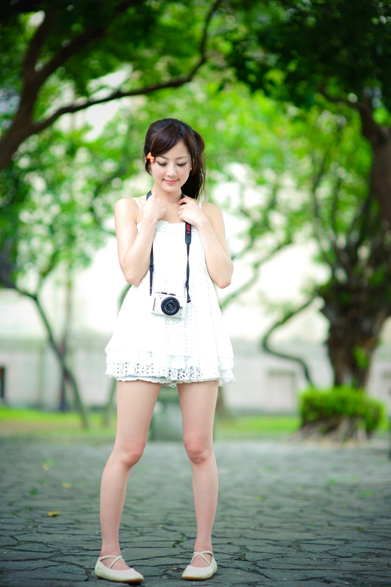Gallery - 台湾正妹张允霏果子MM：228公园户外街拍写真，清新运动风造型，展现青春校园活力感台湾街拍清新户外女神 张凯洁女神私房照_秀色女神 - image 29