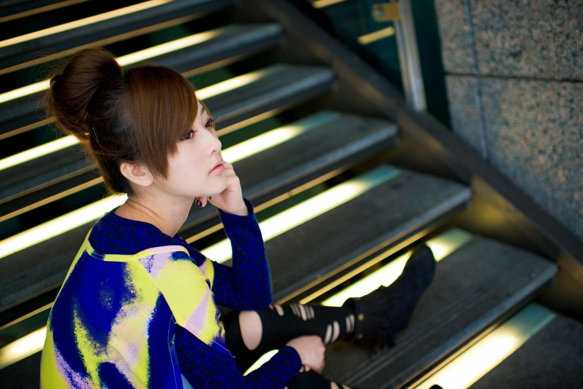 Gallery - 台湾正妹张允霏《城市漫游》户外甜美写真，清新少女优雅漫步都市街头台湾清新治愈系户外女神 张凯洁女神私房照_秀色女神 - image 24