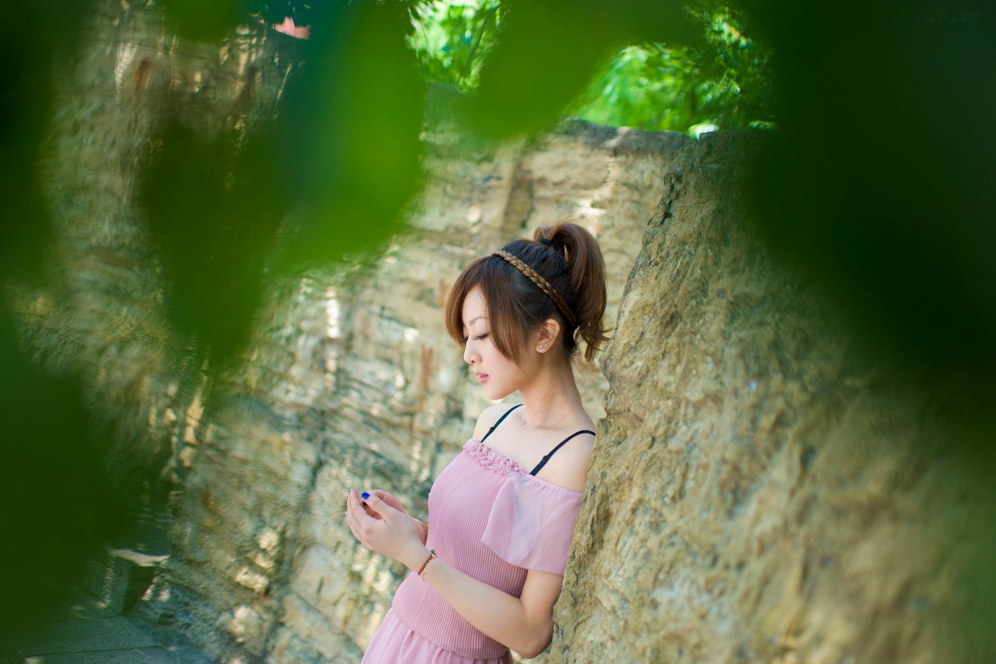Gallery - 台湾正妹张允霏《城市漫游》户外甜美写真，清新少女优雅漫步都市街头台湾清新治愈系户外女神 张凯洁女神私房照_秀色女神 - image 38