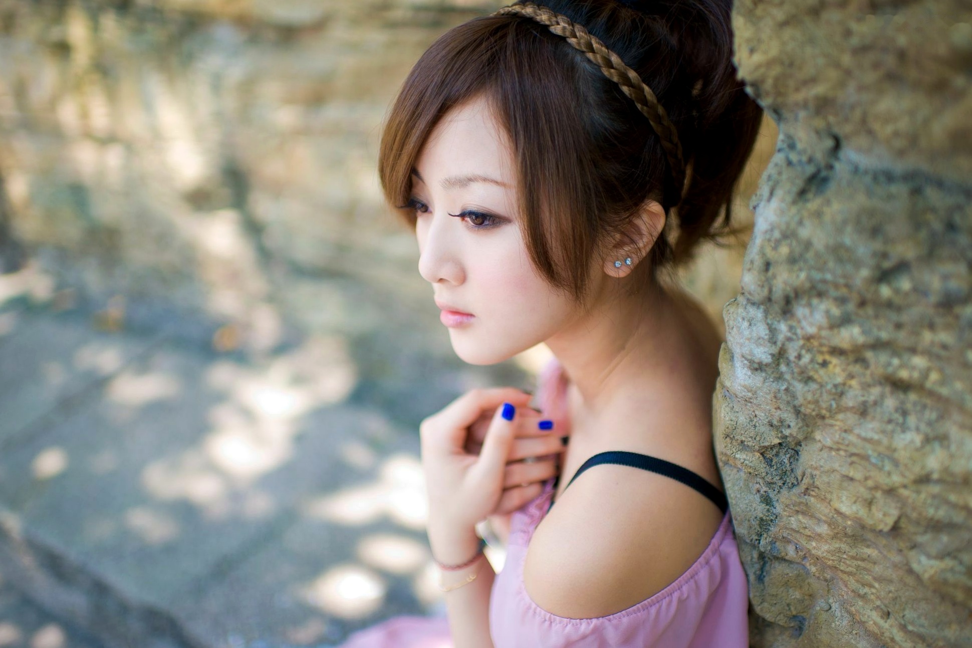 Gallery - 台湾正妹张允霏《城市漫游》户外甜美写真，清新少女优雅漫步都市街头台湾清新治愈系户外女神 张凯洁女神私房照_秀色女神 - image 44