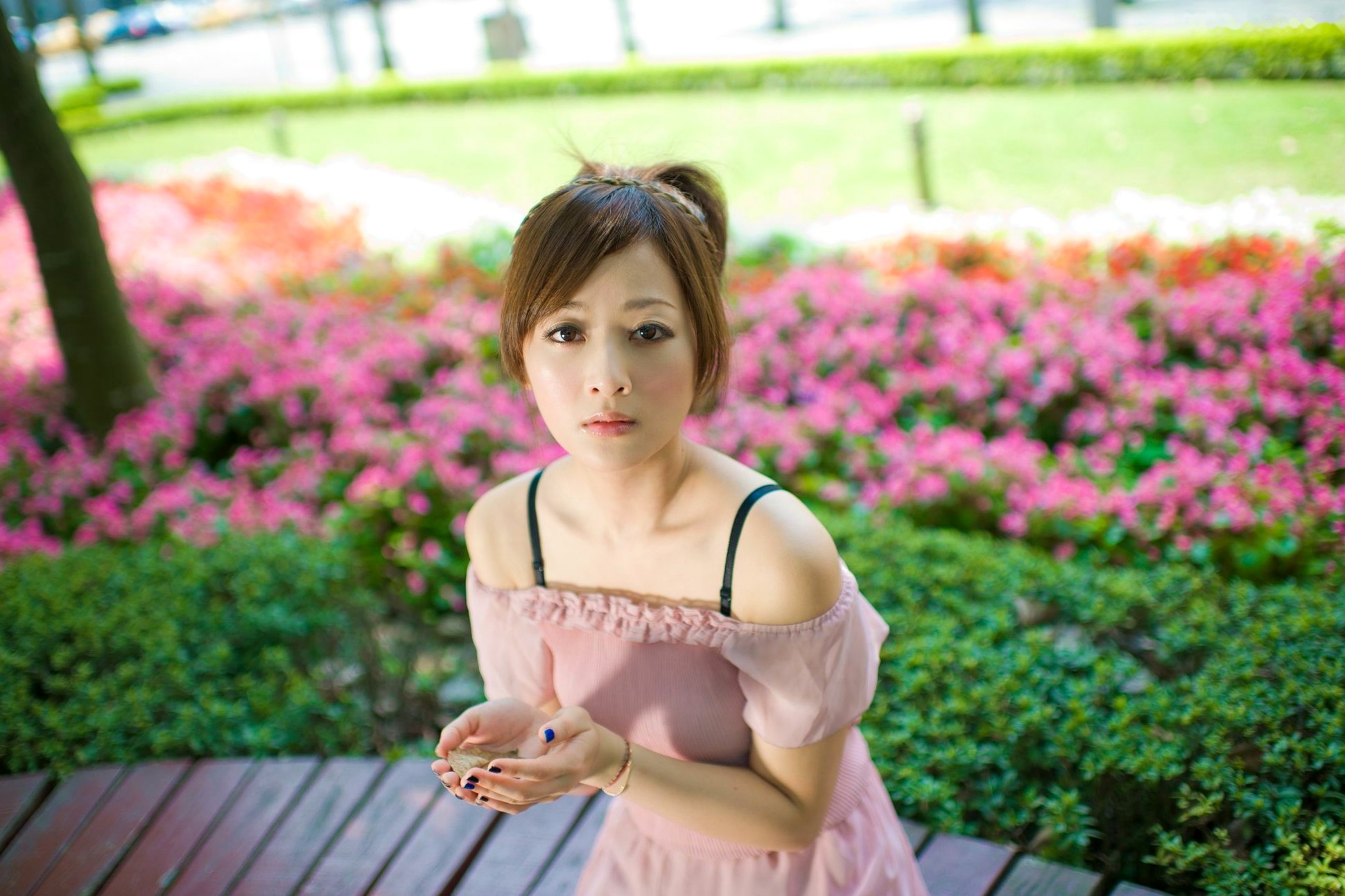 Gallery - 台湾正妹张允霏《城市漫游》户外甜美写真，清新少女优雅漫步都市街头台湾清新治愈系户外女神 张凯洁女神私房照_秀色女神 - image 48