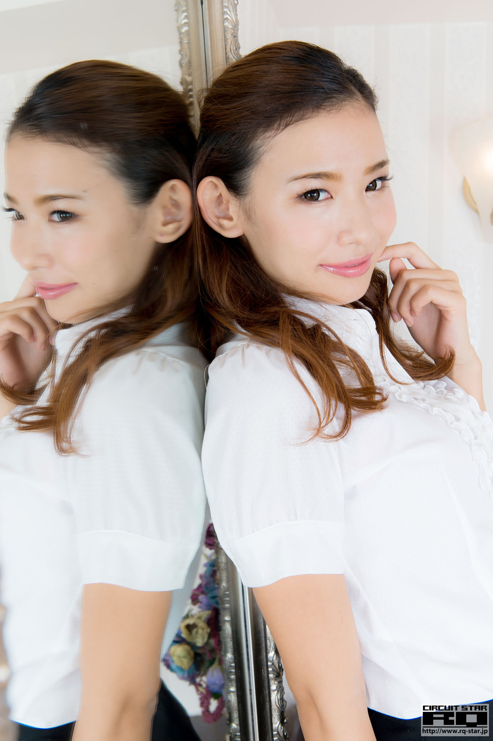 小山桃 [RQ-STAR]高清写真图NO.00960 Office Lady