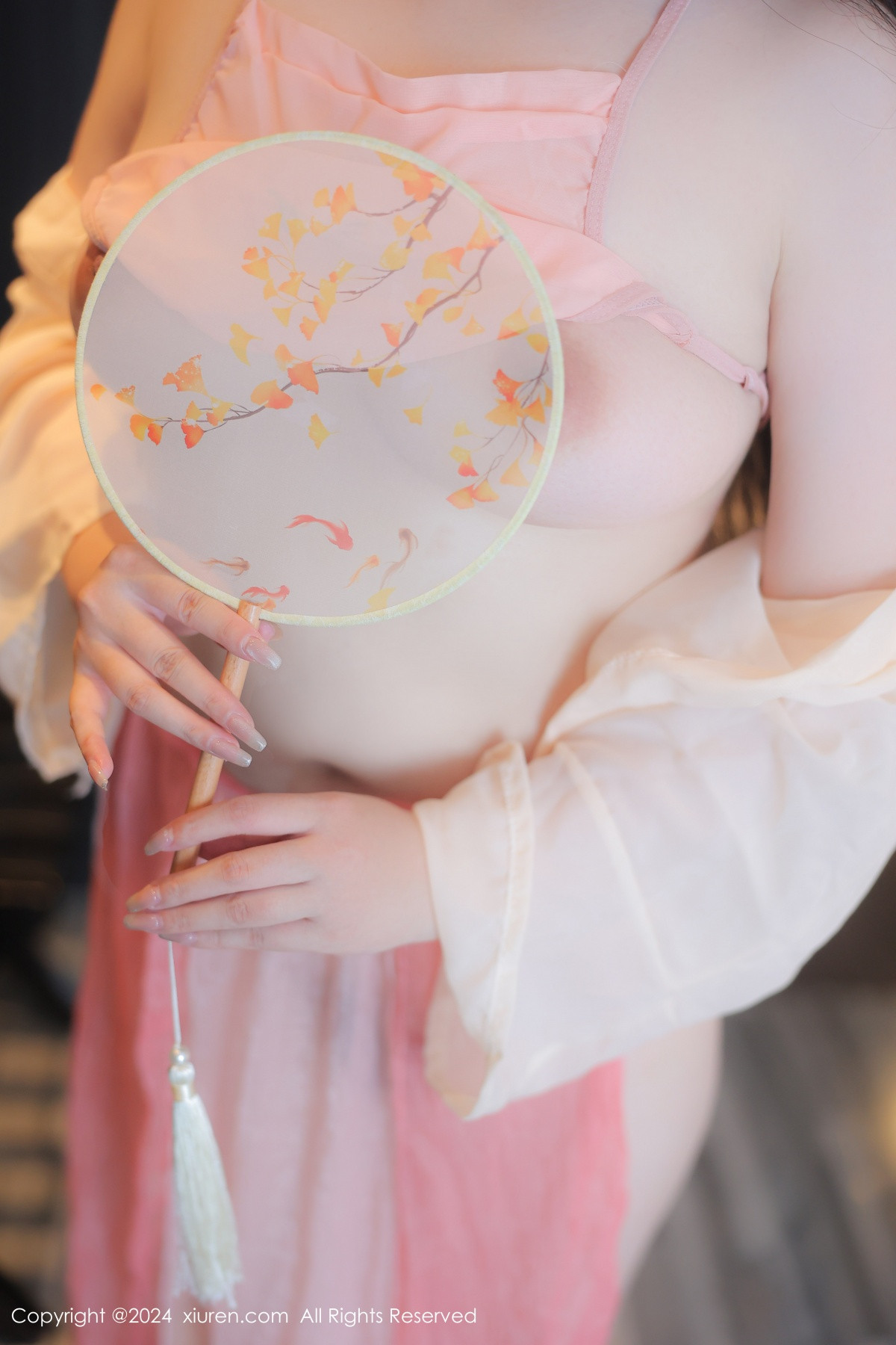 [XiuRen]高清写真图 2024.09.26 No.9211 潘多拉哦 美臀性感