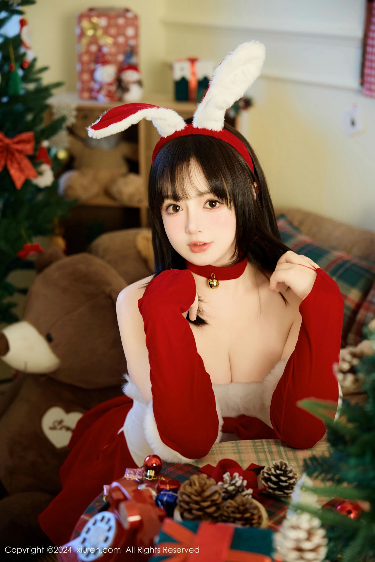 [XiuRen]高清写真图 2024.12.25 No.9656 养乐多Doll 美臀性感