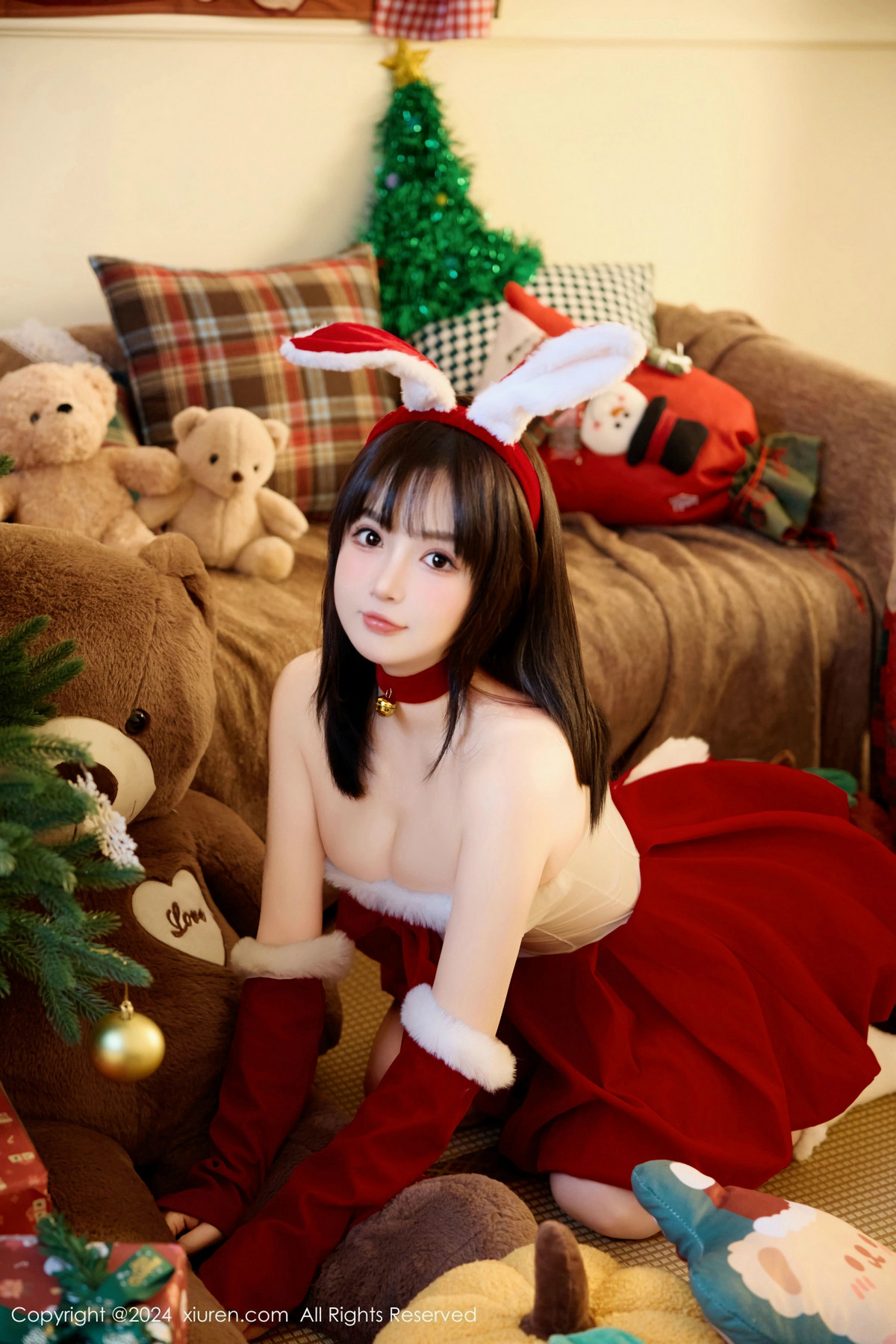 [XiuRen]高清写真图 2024.12.25 No.9656 养乐多Doll 美臀性感
