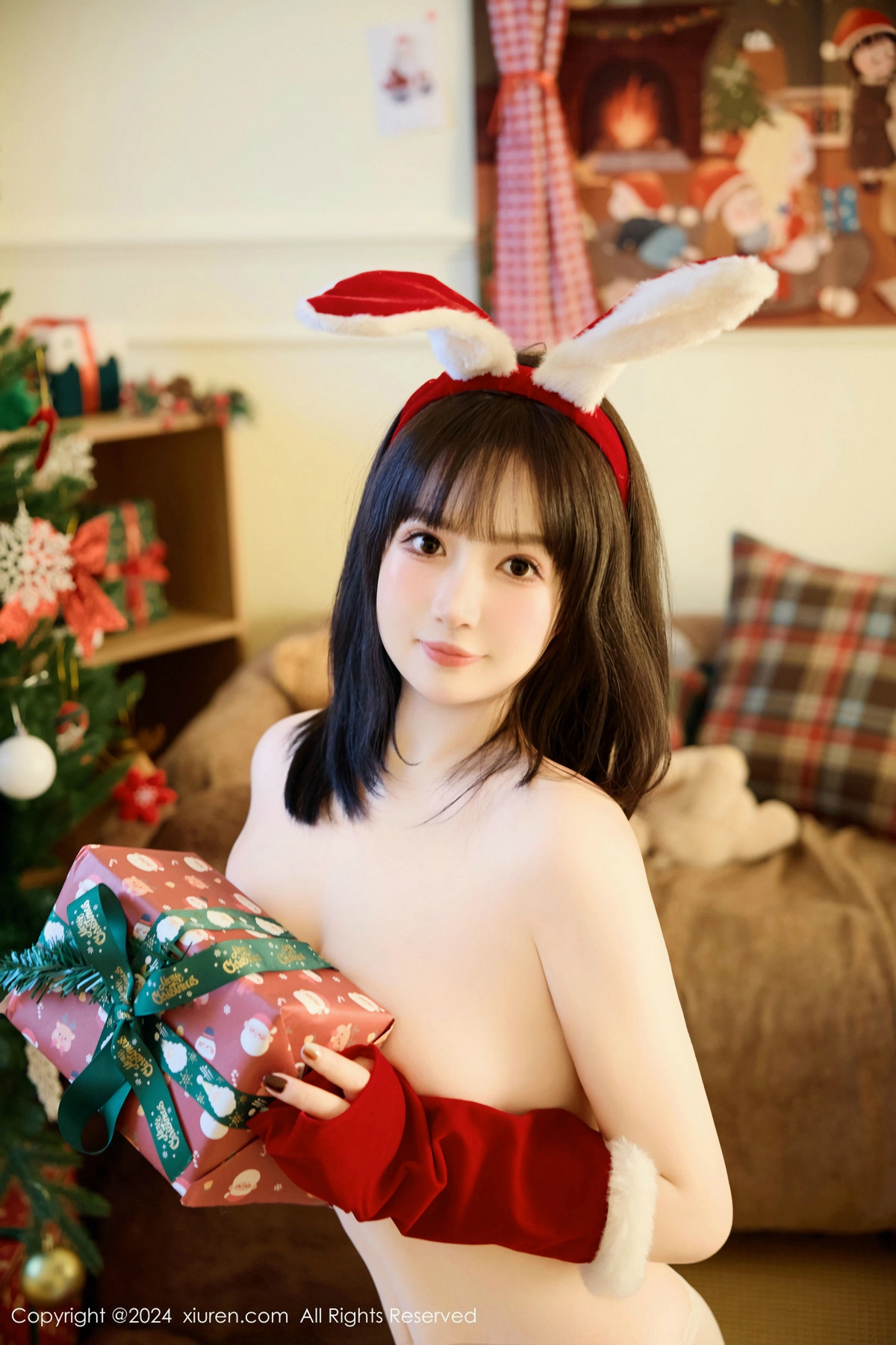 [XiuRen]高清写真图 2024.12.25 No.9656 养乐多Doll 美臀性感