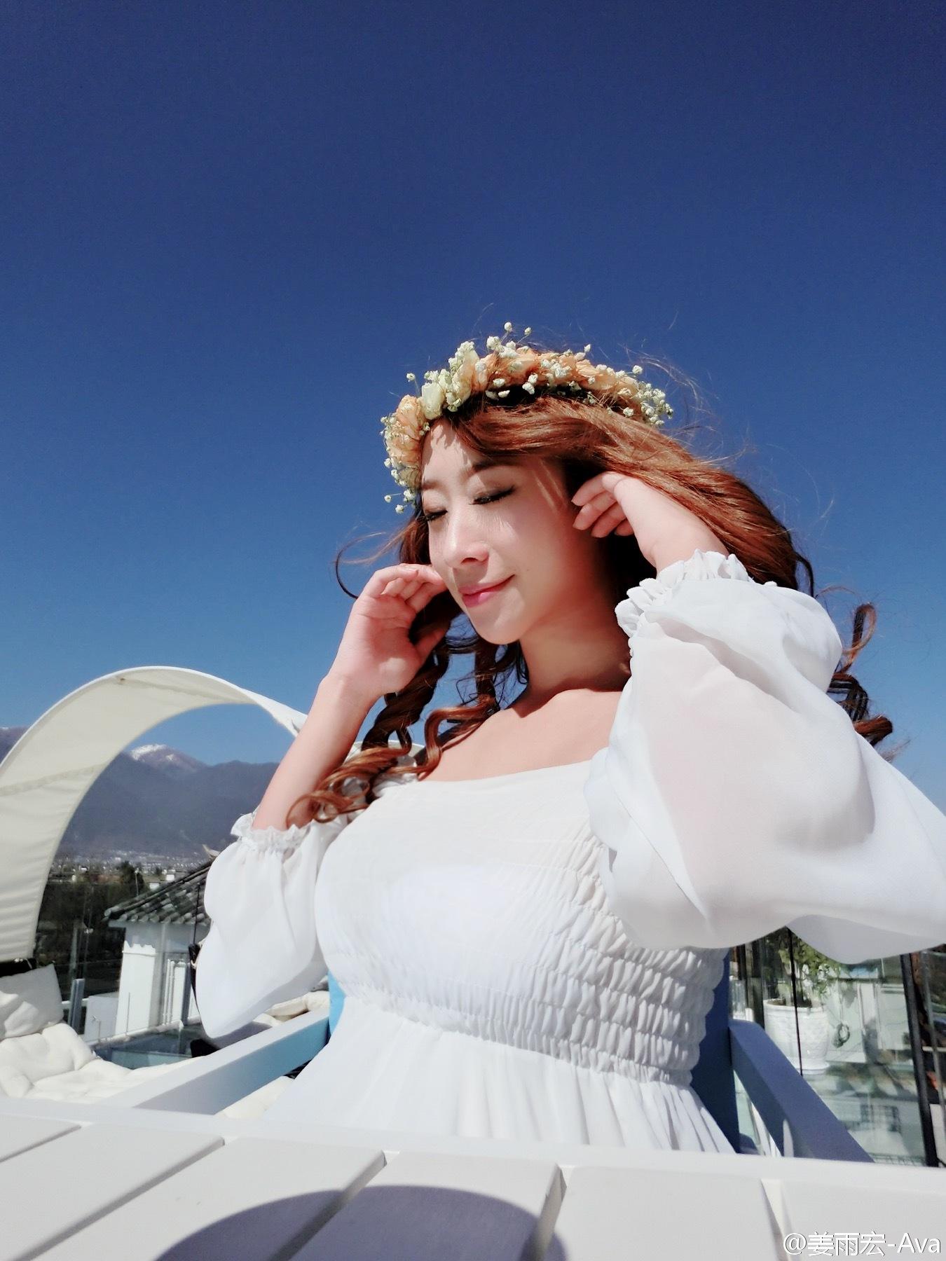 姜雨宏Ava 性感火辣比基尼美图
