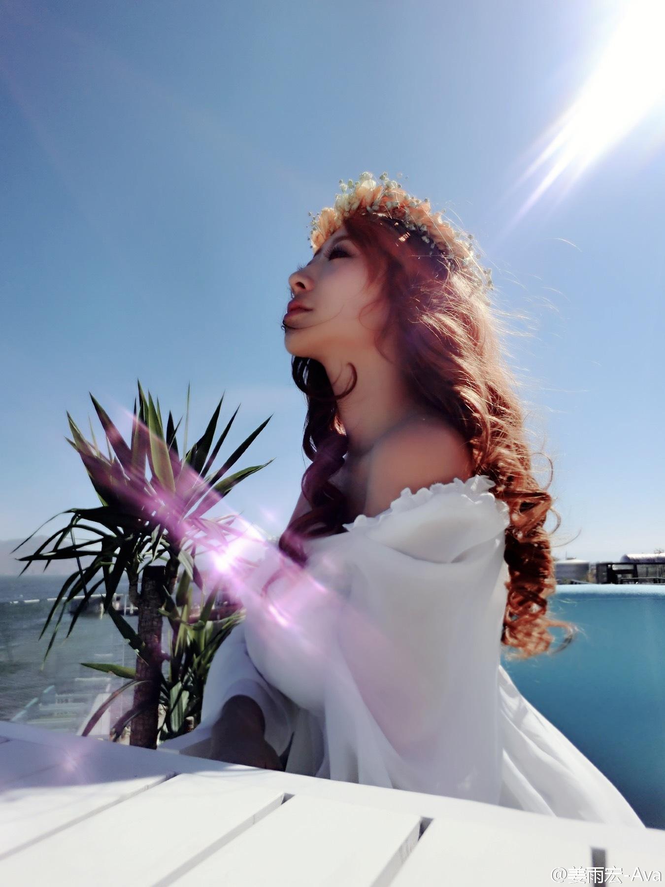 姜雨宏Ava 性感火辣比基尼美图