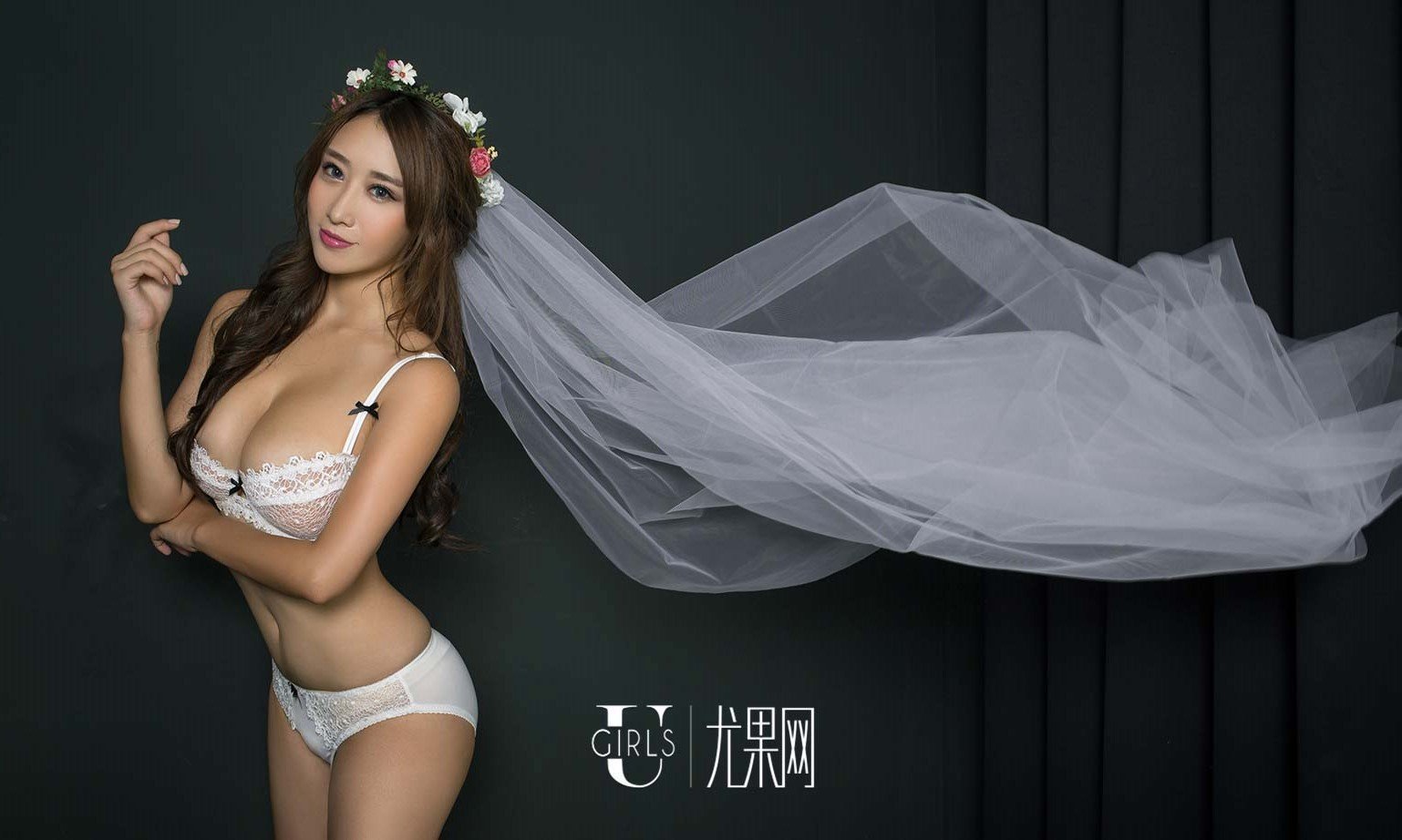 姜雨宏 [爱尤物]高清写真图VOL.506 爆乳新娘