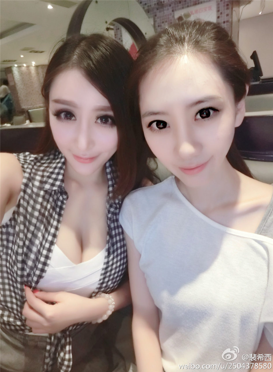 裴希西 性感自拍照