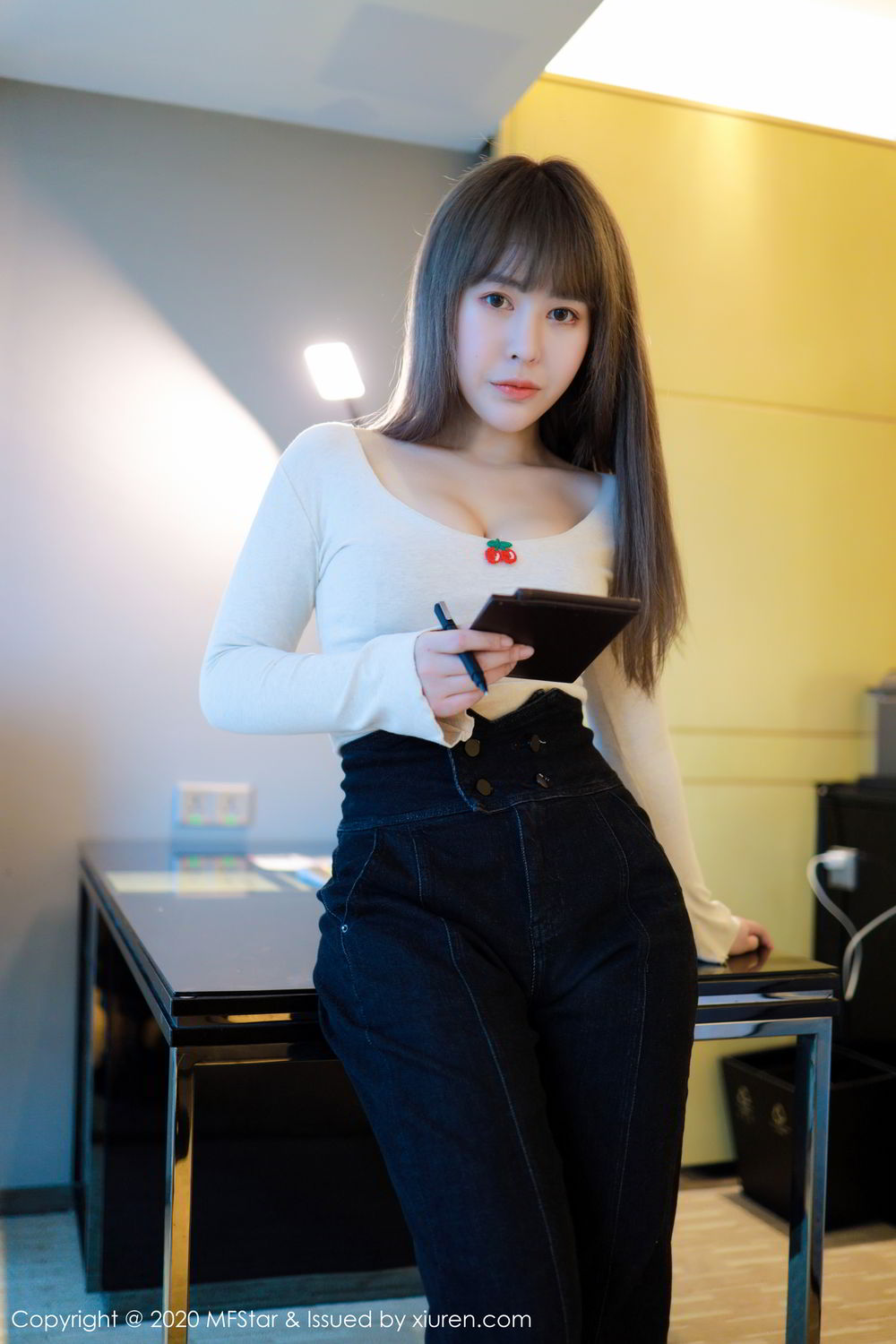 [MFStar]高清写真图 2020.03.10 VOL.284 艾莉✨Evelyn