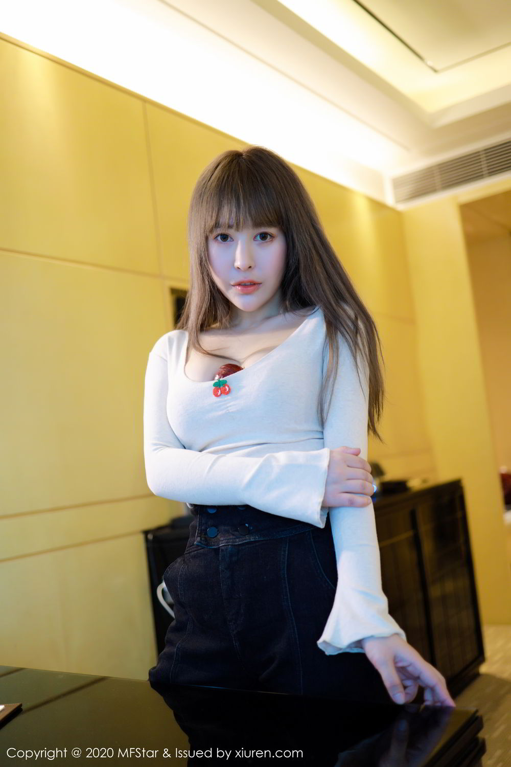 [MFStar]高清写真图 2020.03.10 VOL.284 艾莉✨Evelyn