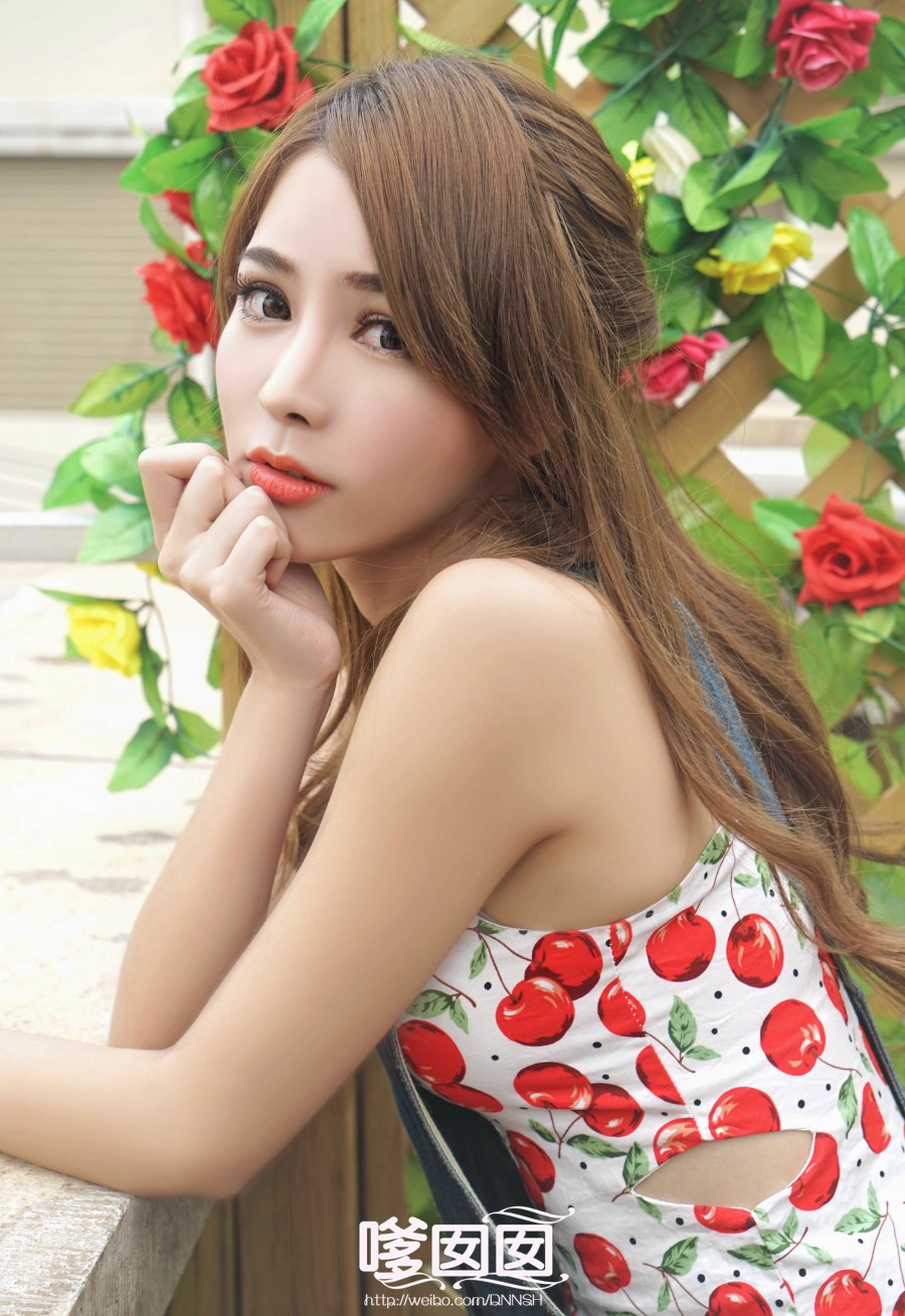邱欣悦Yunni 极品美艳私房照诱惑写真图