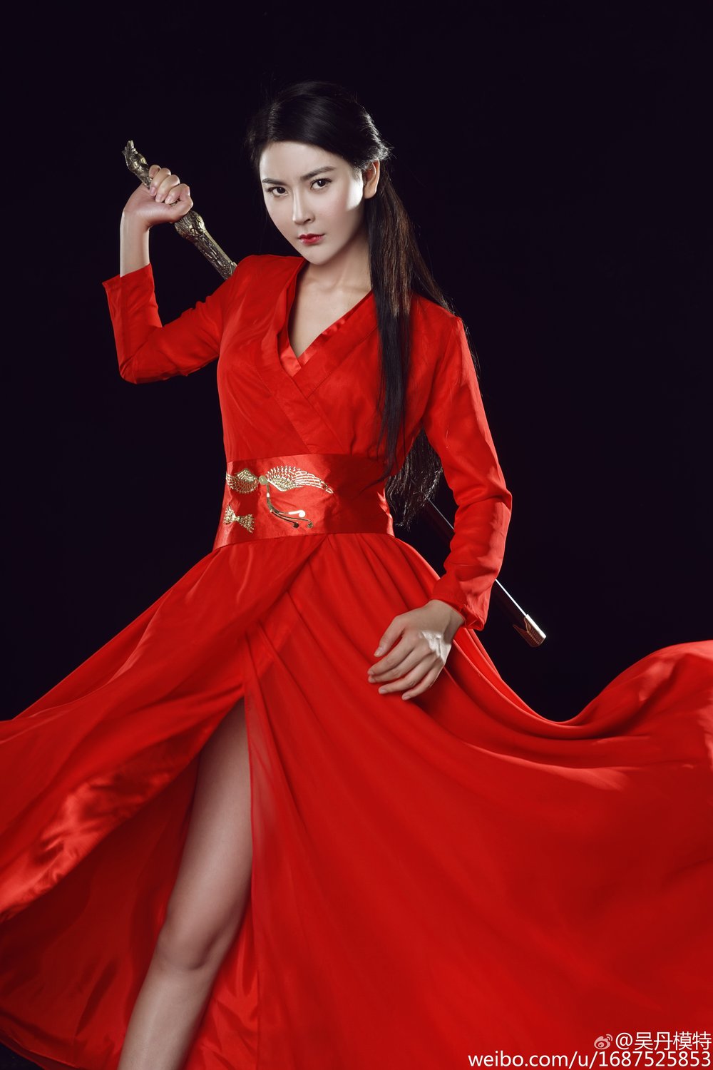 吴丹模特 气质美女复古诱惑写真图