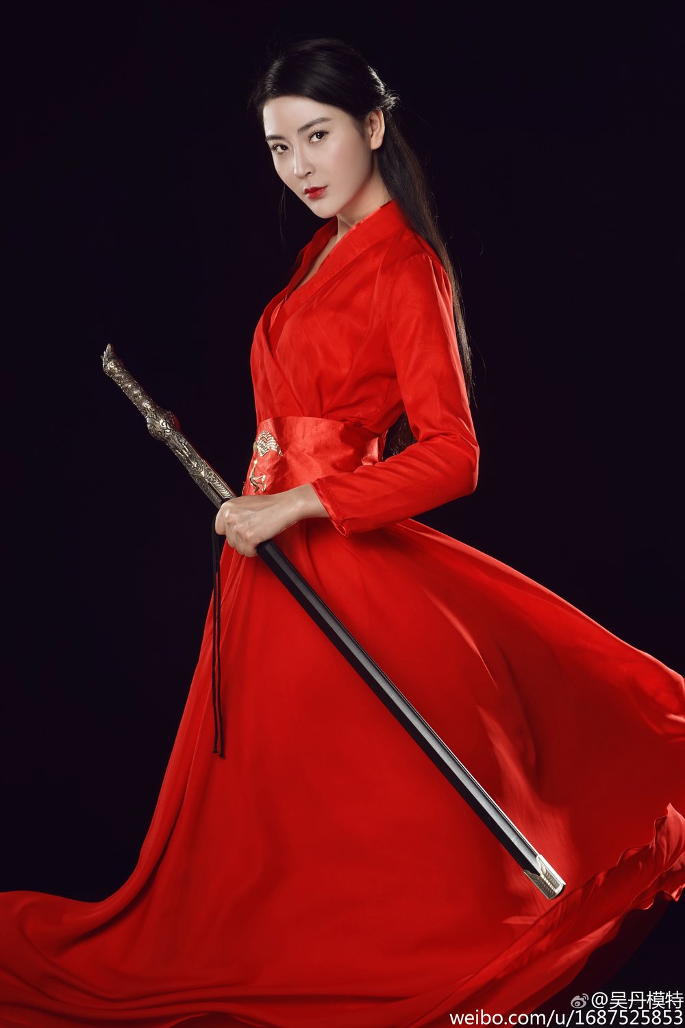 吴丹模特 气质美女复古诱惑写真图