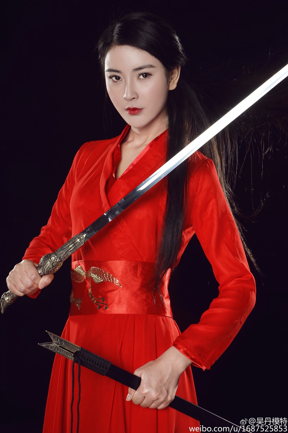 吴丹模特 气质美女复古诱惑写真图