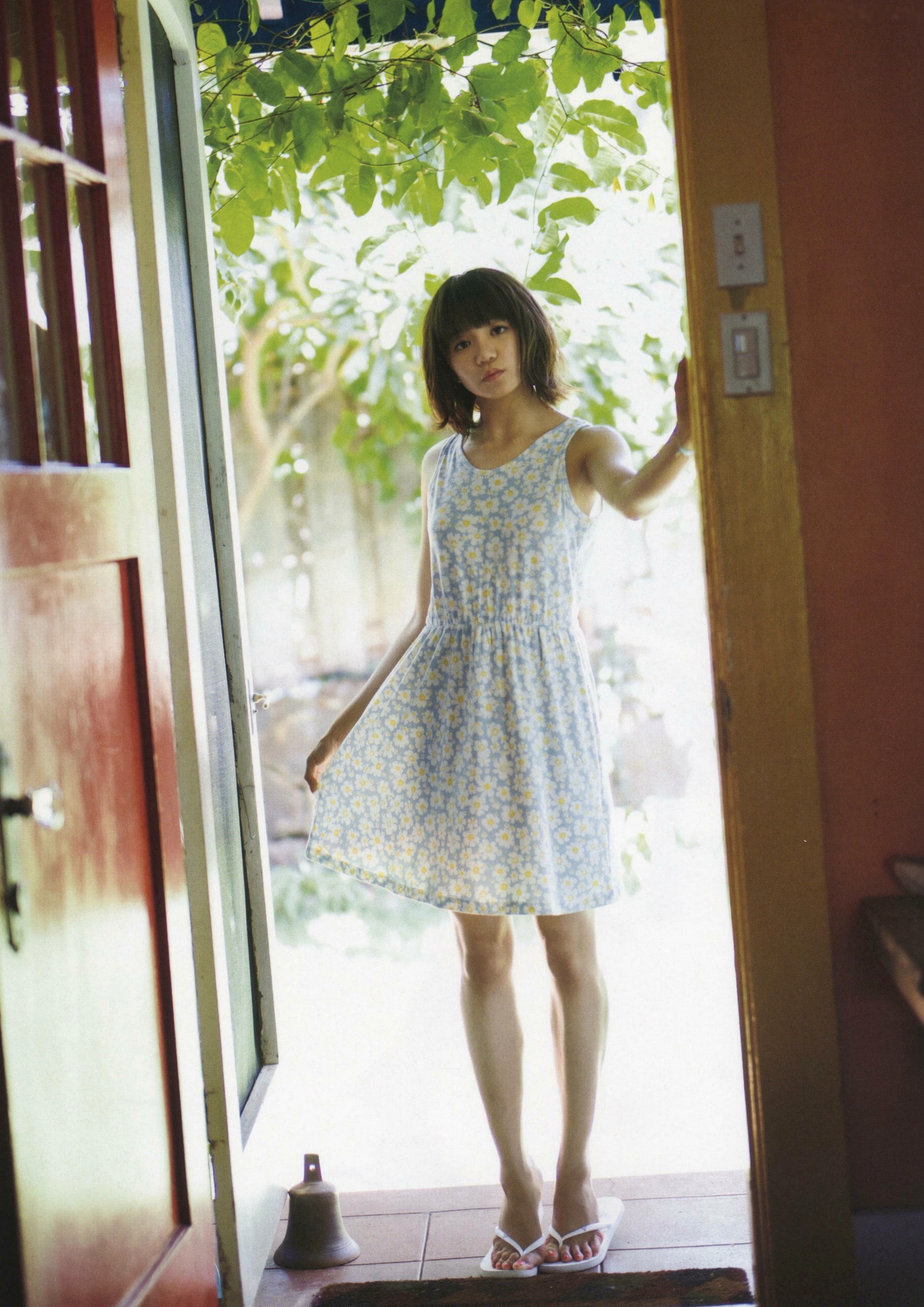 Gallery - 星名美怜「MIREITOPIA」高清写真集：清新唯美户外街拍与惬意居家私房风格清新治愈系私房照日本 星名美怜女神私房照_秀色女神 - image 24