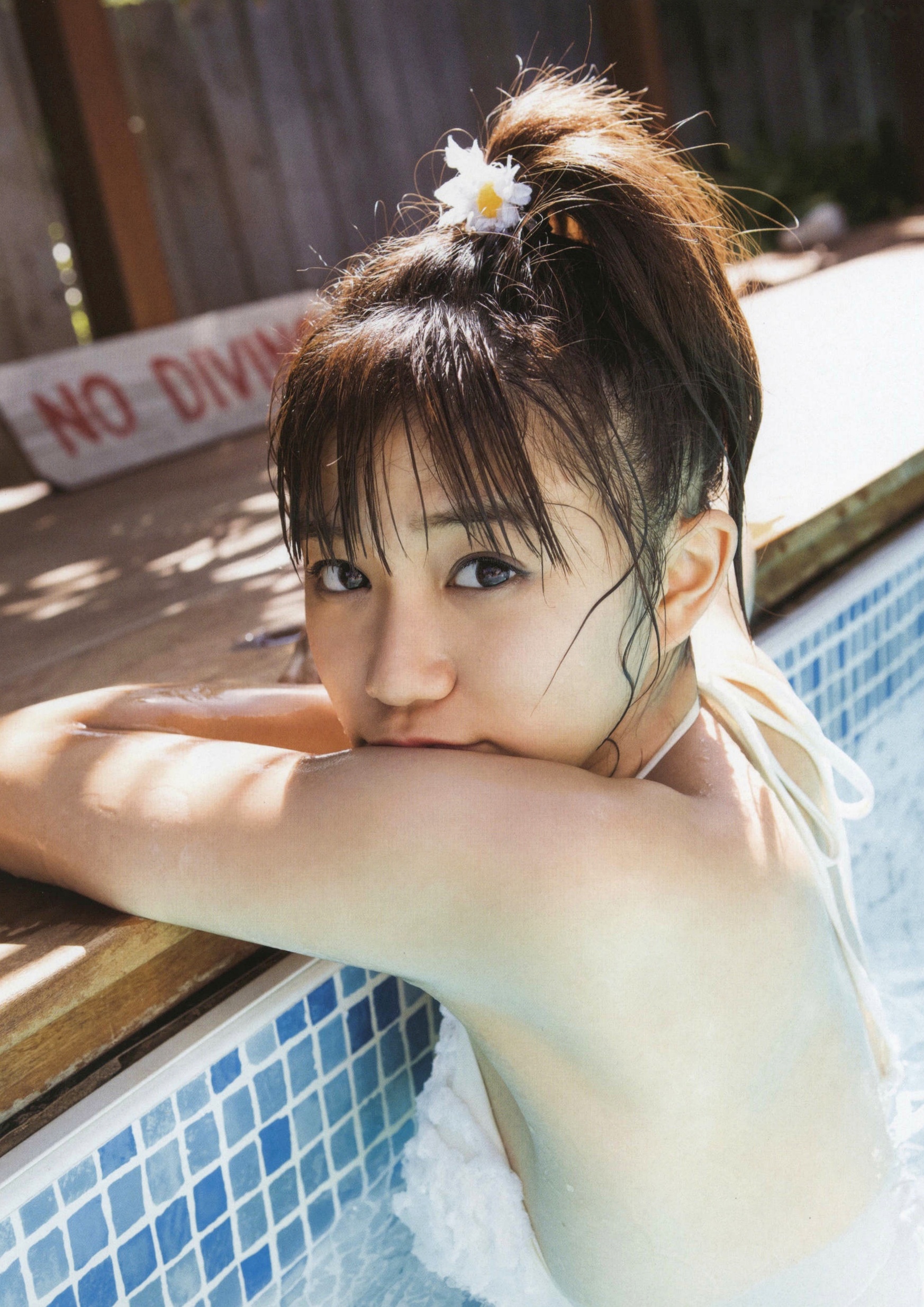 Gallery - 星名美怜「MIREITOPIA」高清写真集：清新唯美户外街拍与惬意居家私房风格清新治愈系私房照日本 星名美怜女神私房照_秀色女神 - image 34