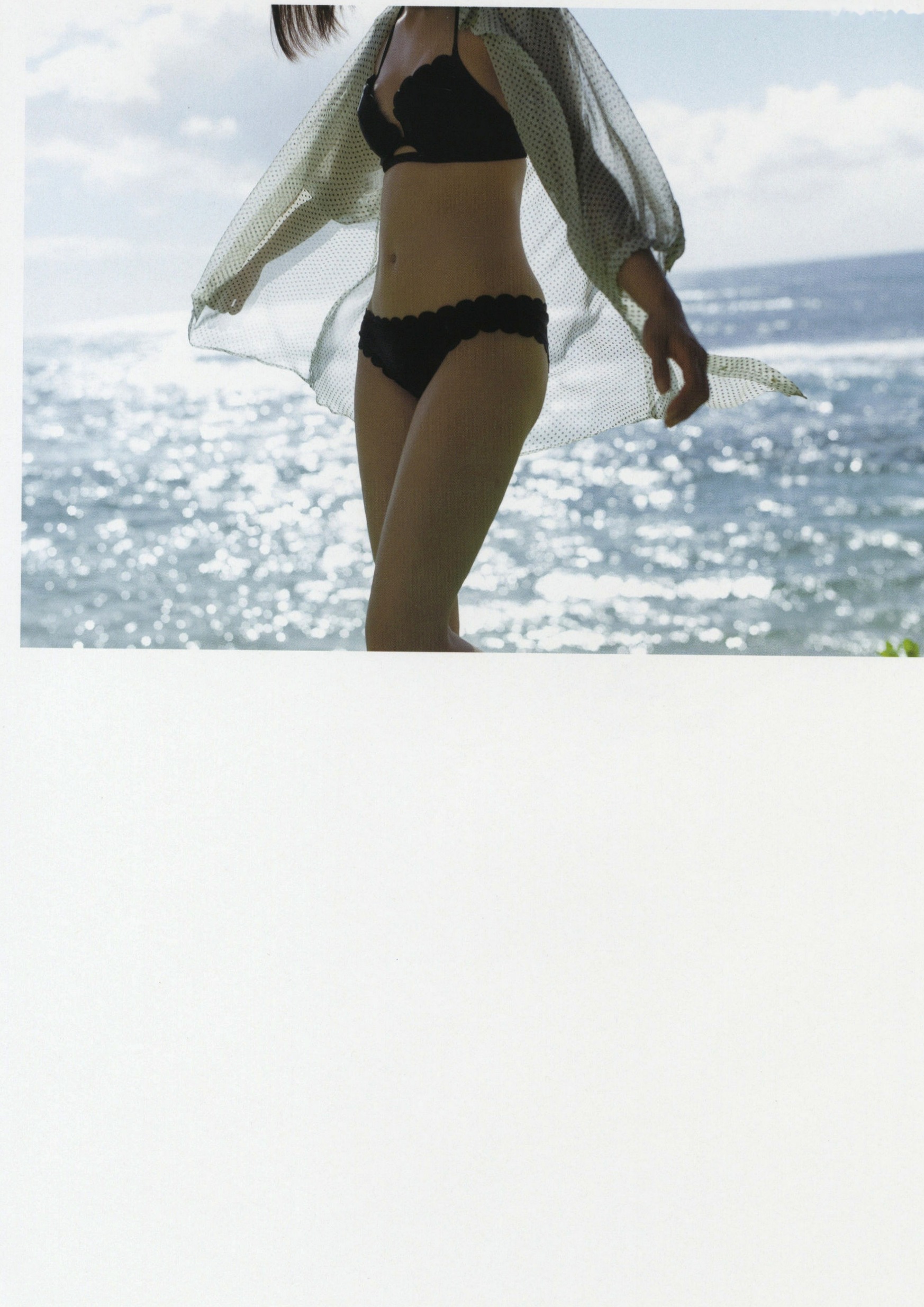 Gallery - 星名美怜「MIREITOPIA」高清写真集：清新唯美户外街拍与惬意居家私房风格清新治愈系私房照日本 星名美怜女神私房照_秀色女神 - image 104