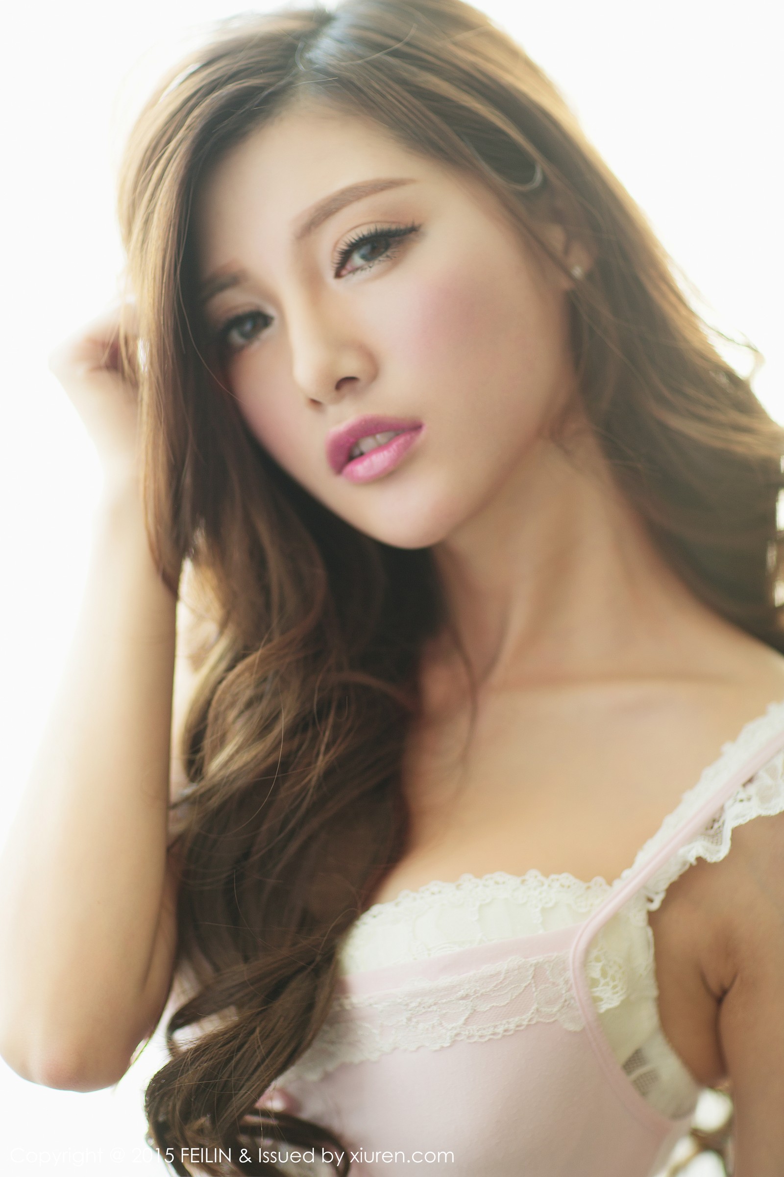 奶茶Emily [FEILIN嗲囡囡]高清写真图2015.07.27 VOL.001