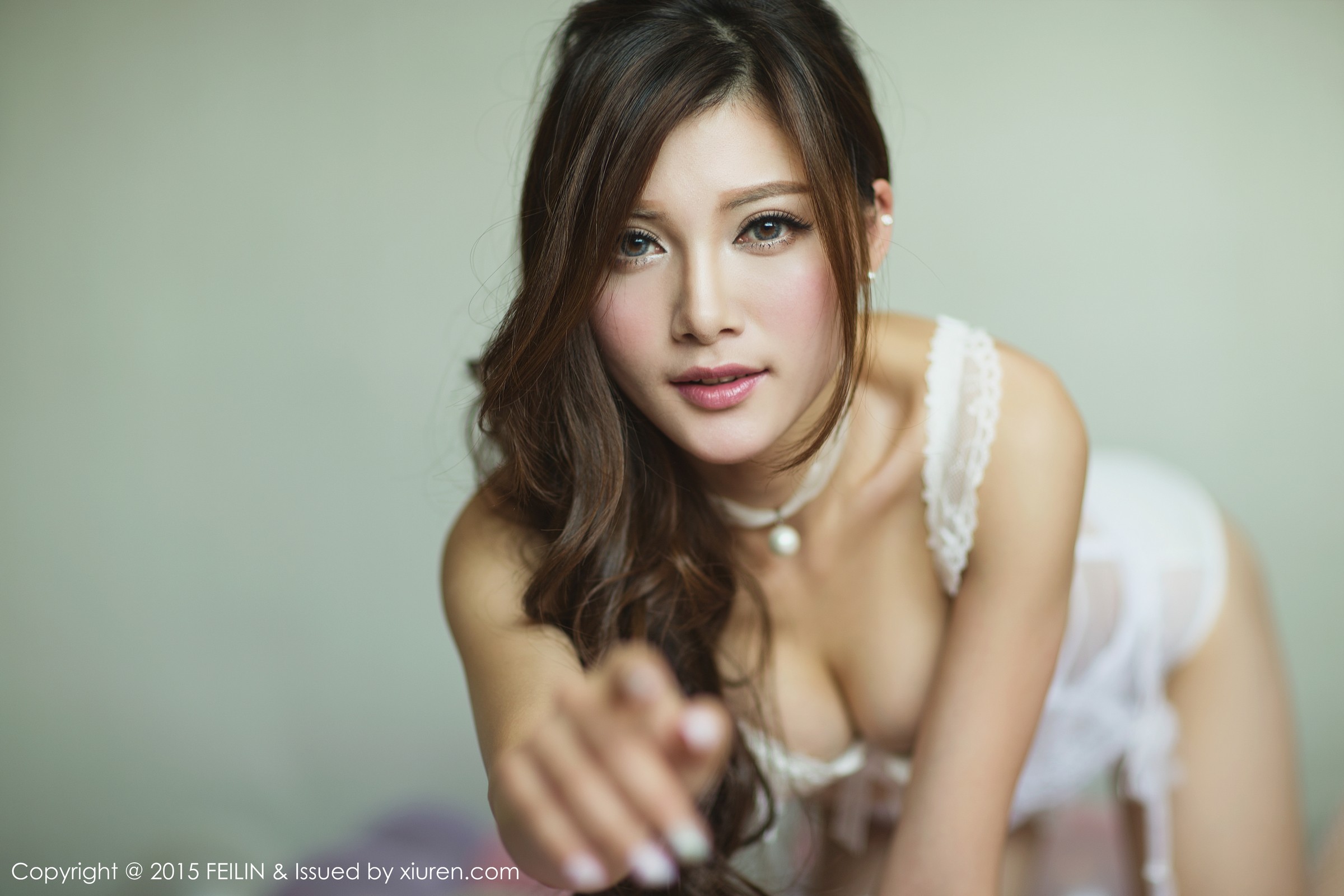 奶茶Emily [FEILIN嗲囡囡]高清写真图2015.07.27 VOL.001