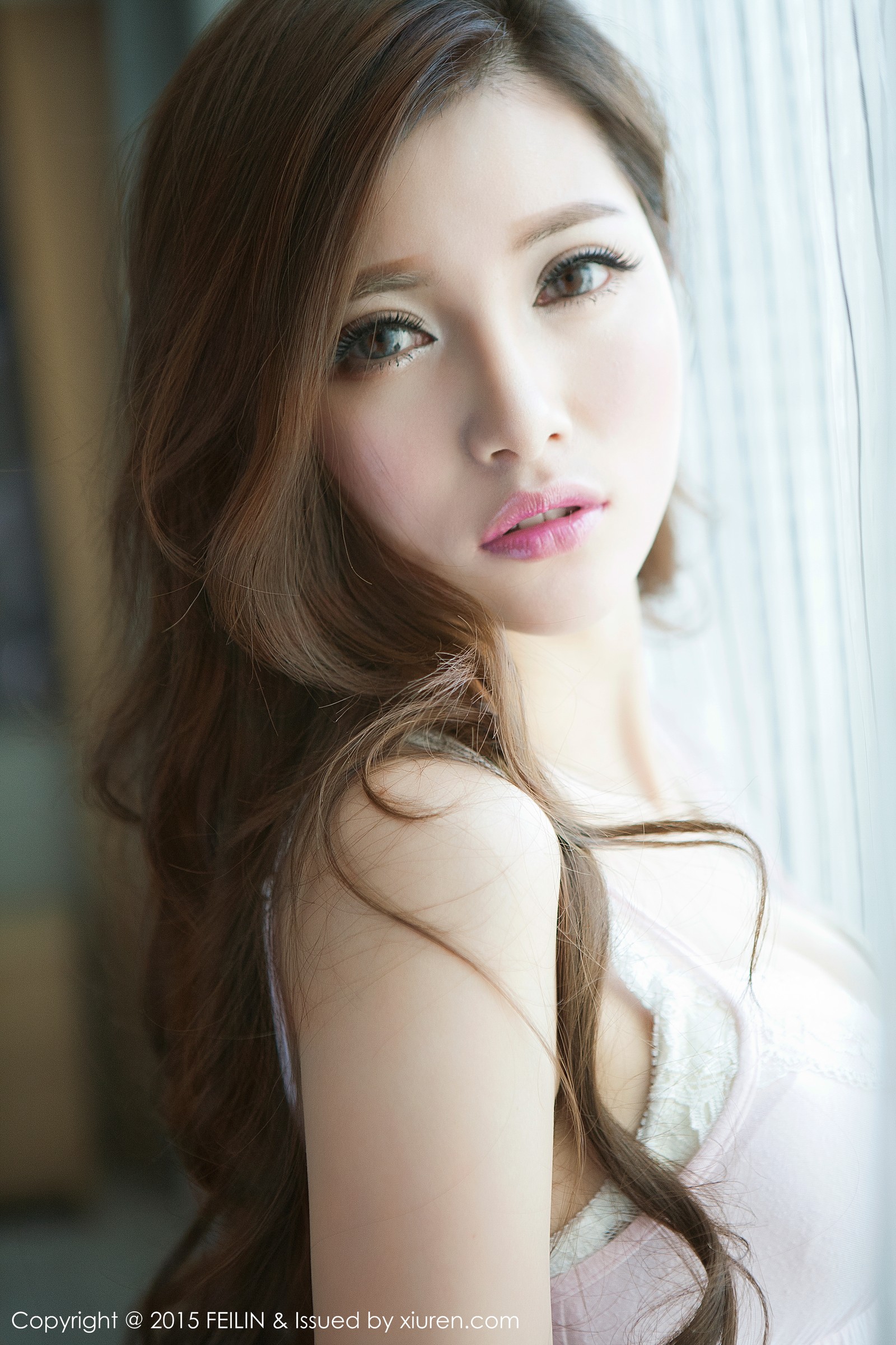 奶茶Emily [FEILIN嗲囡囡]高清写真图2015.07.27 VOL.001