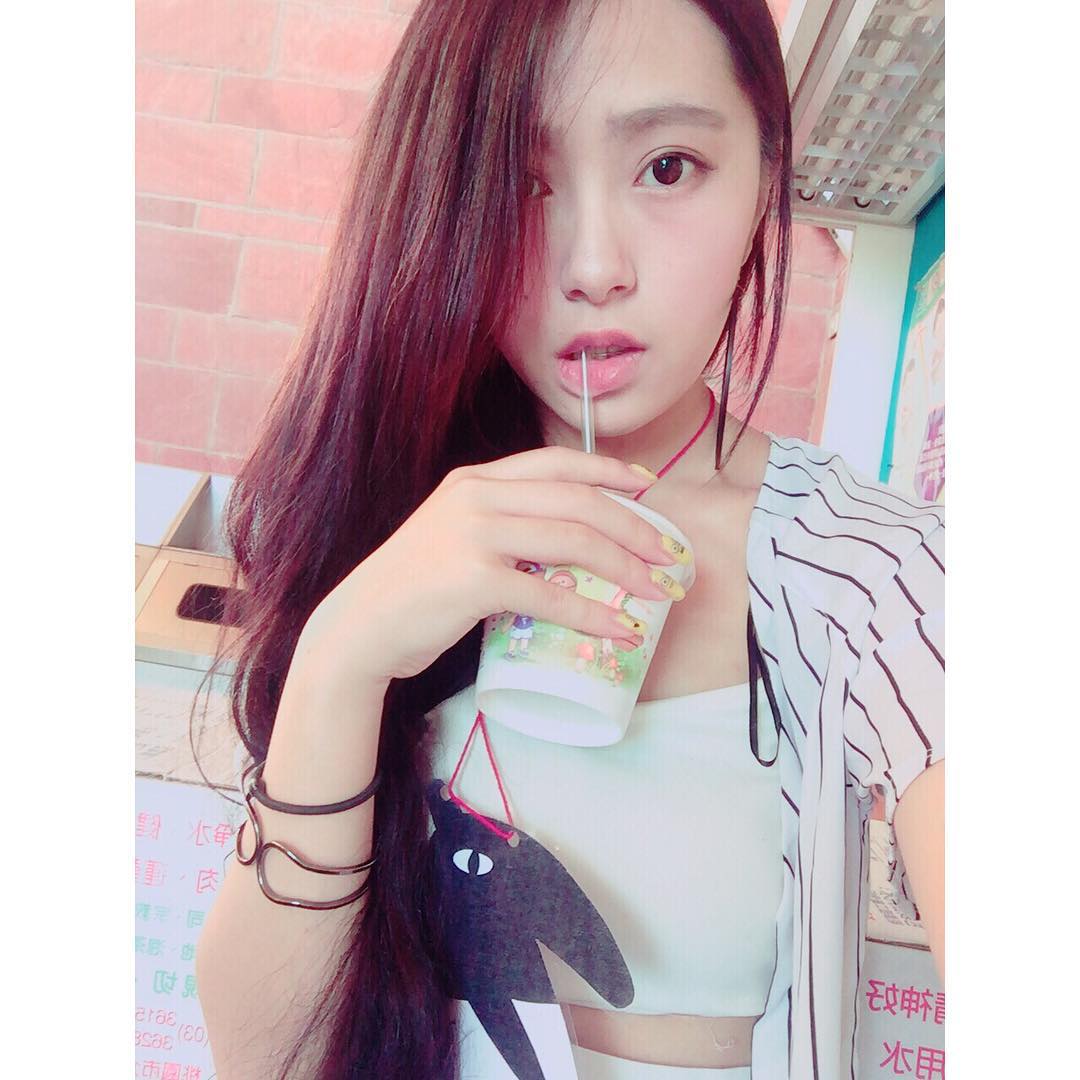 刘思妤 大学神正妹私房照诱惑写真图