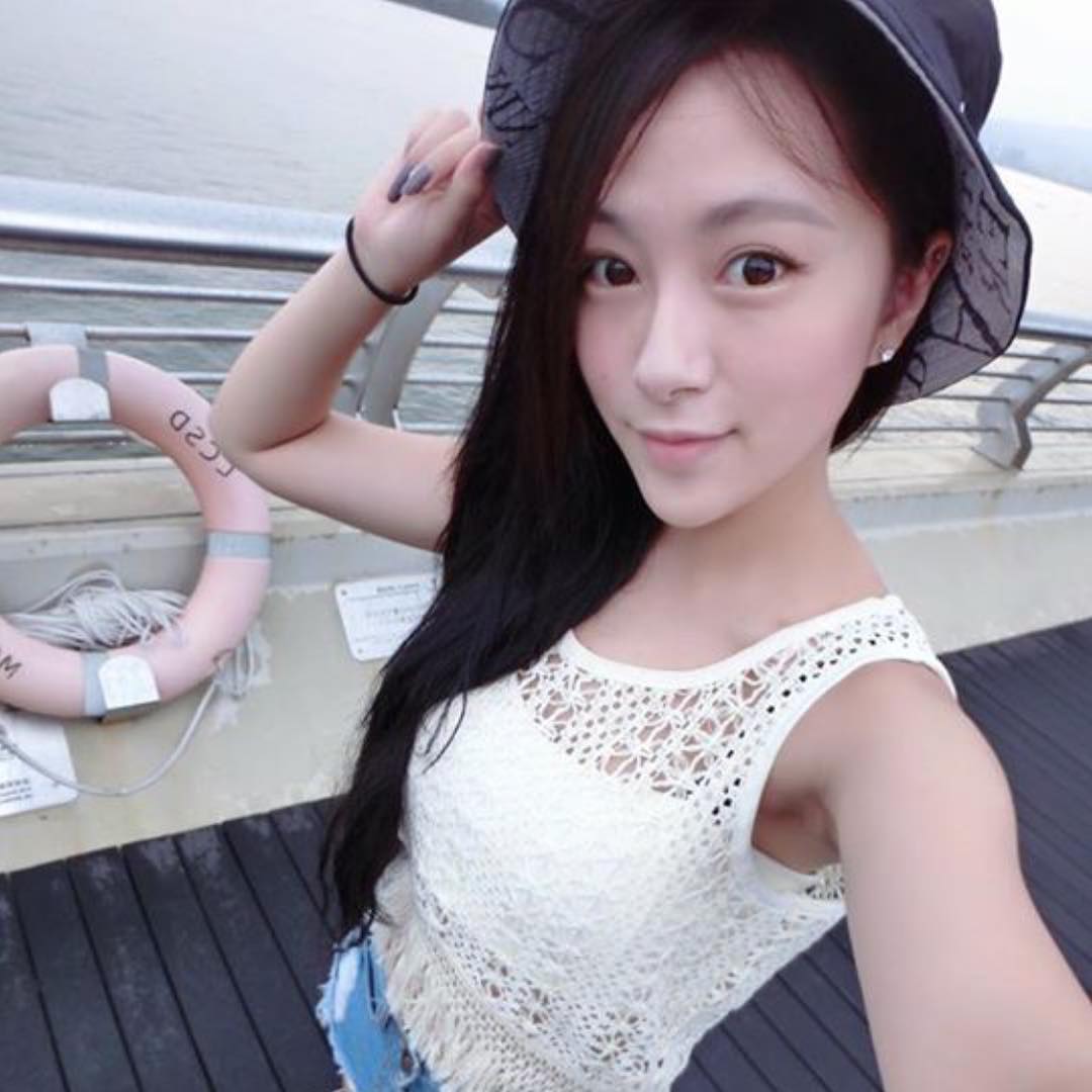 刘思妤 大学神正妹私房照诱惑写真图