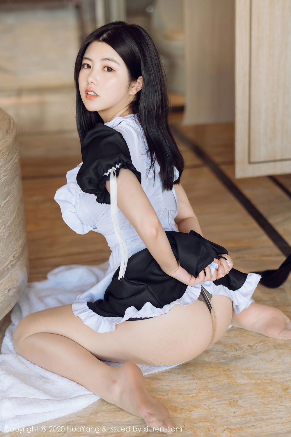 [HuaYang]高清写真图 2020.10.12 VOL.303 娜露Selena