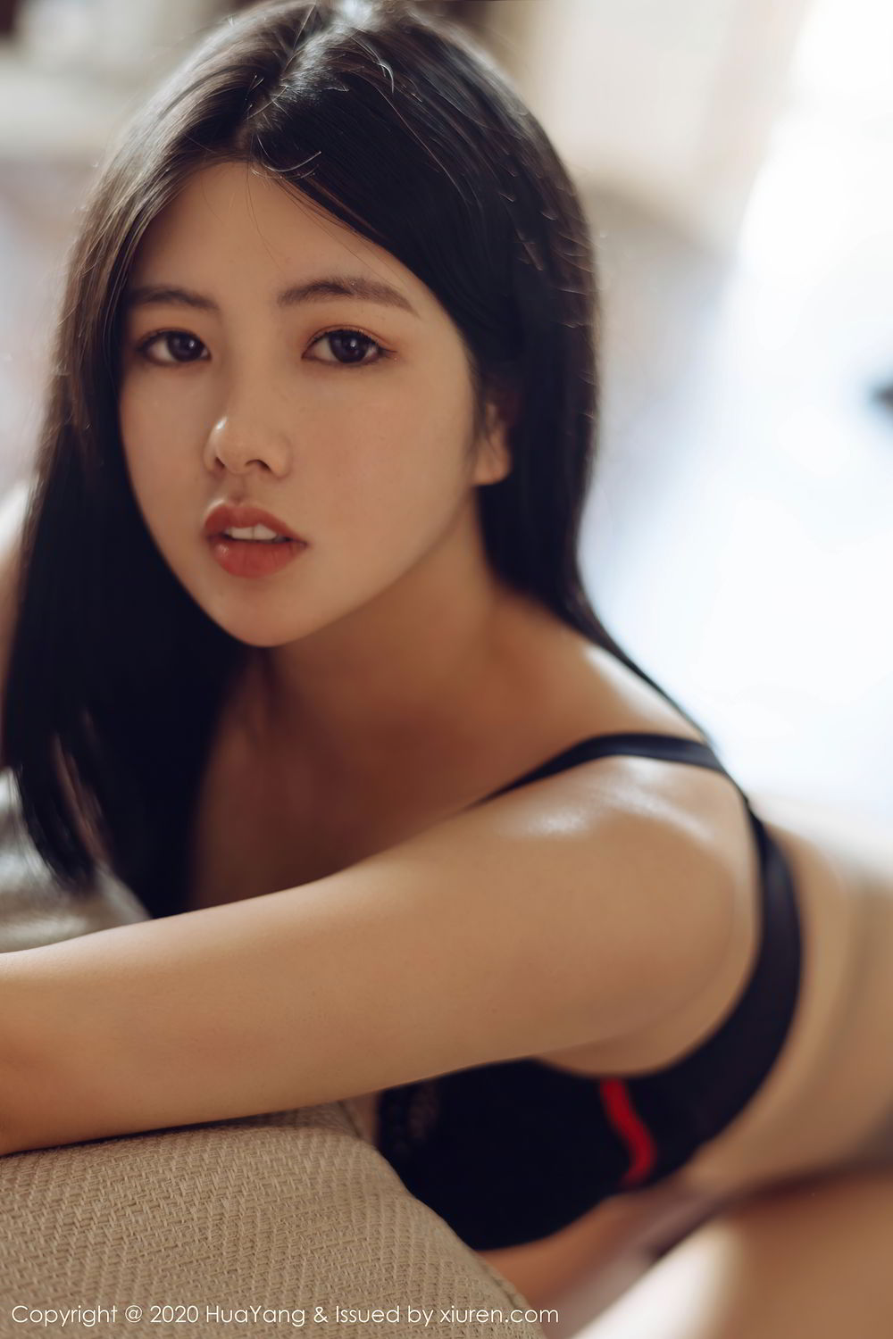 [HuaYang]高清写真图 2020.10.12 VOL.303 娜露Selena