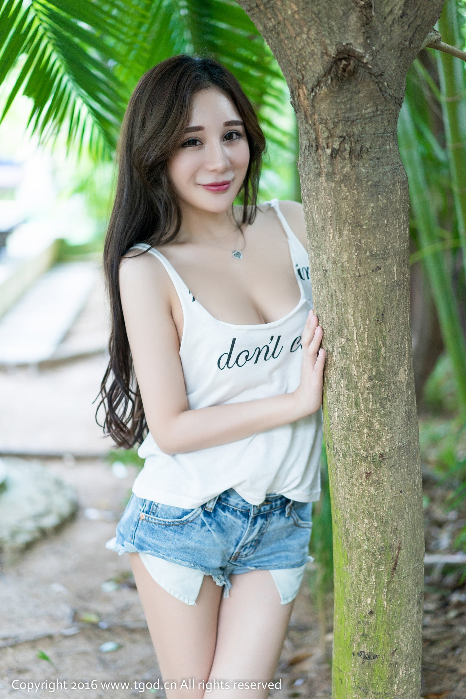 陈嘉瑶AYomiabe [TGOD推女神]高清写真图三亚旅拍 第二刊 ~