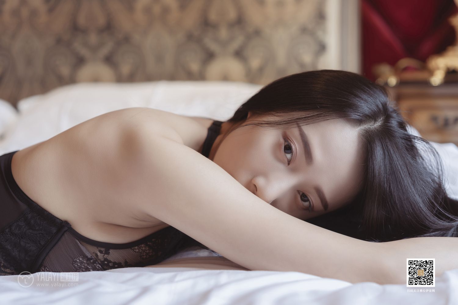 [YALAYI雅拉伊]高清写真图 2019.09.03 Vol.389 睡美人 何嘉颖