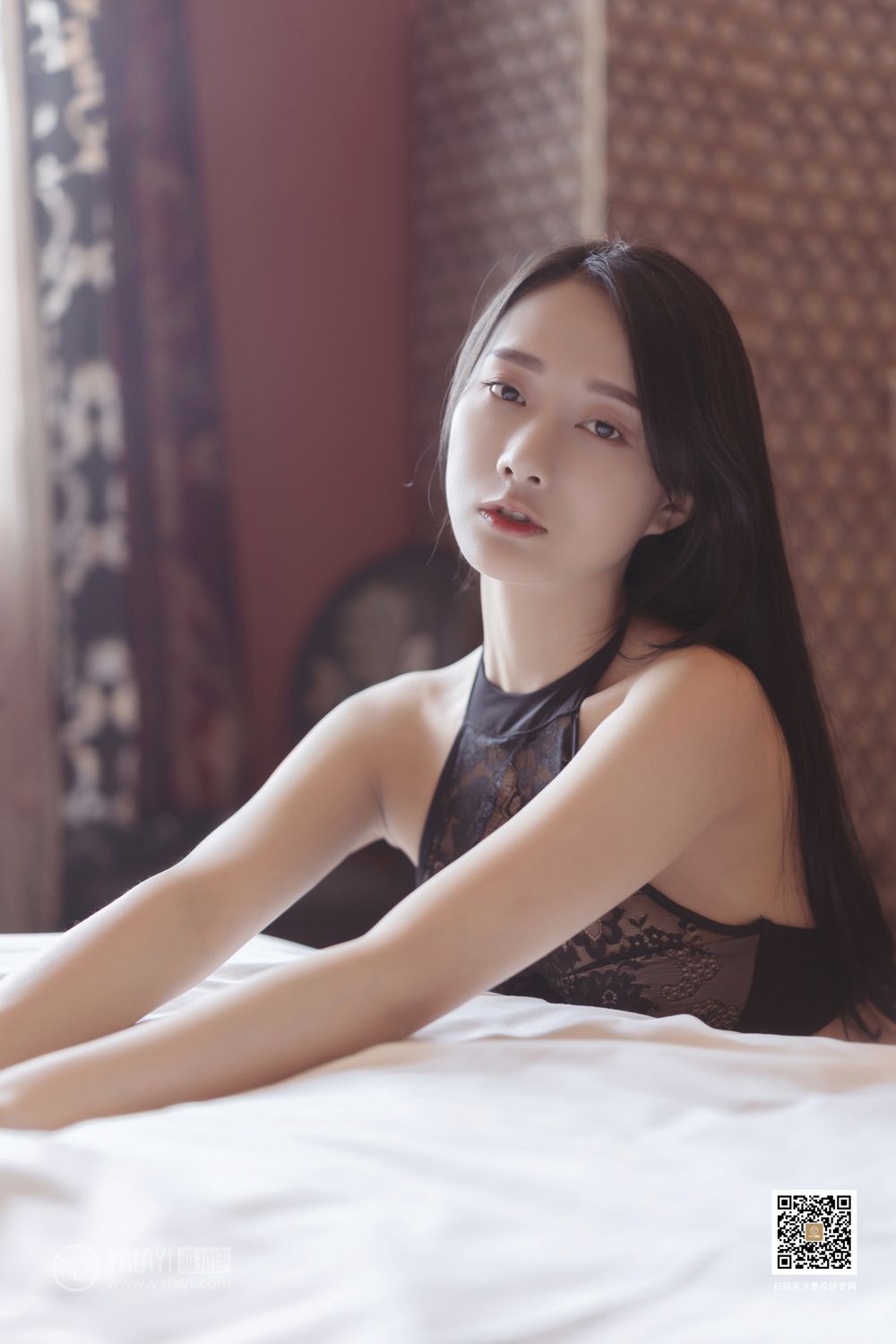 [YALAYI雅拉伊]高清写真图 2019.09.03 Vol.389 睡美人 何嘉颖