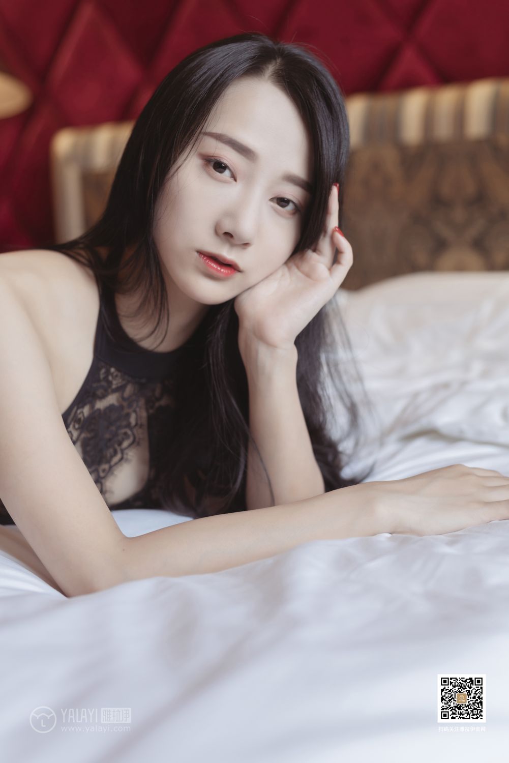 [YALAYI雅拉伊]高清写真图 2019.09.03 Vol.389 睡美人 何嘉颖