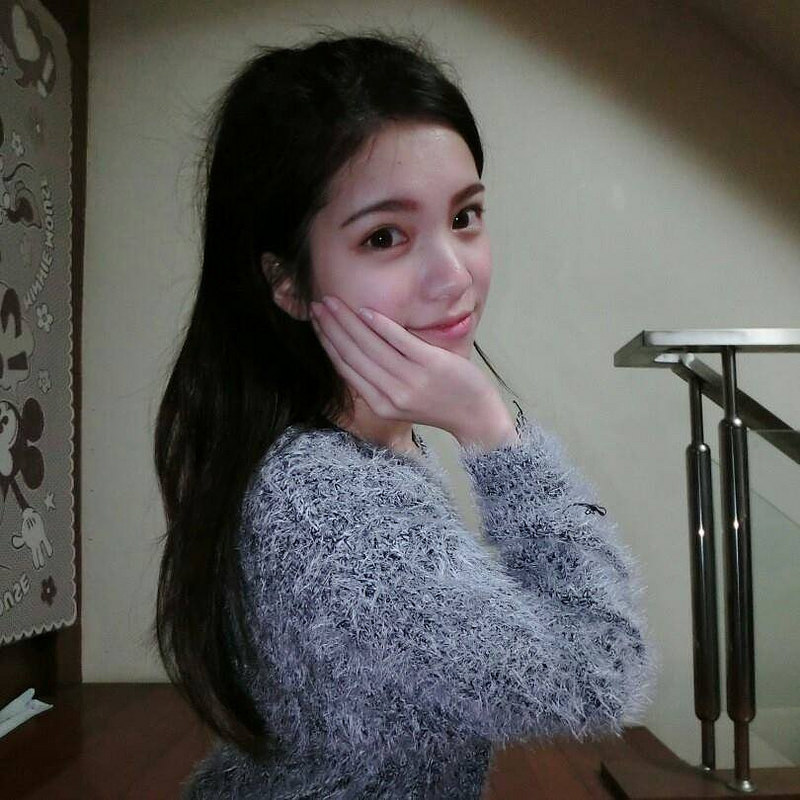 李依庭 漂亮又和气的女孩