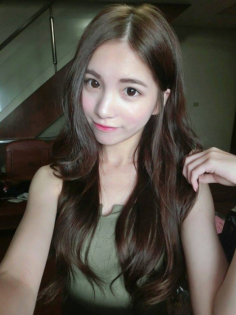 李依庭 漂亮又和气的女孩