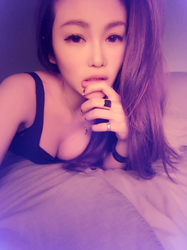 QQ甜心Ling Ling 身材好的爆炸私房照诱惑写真图