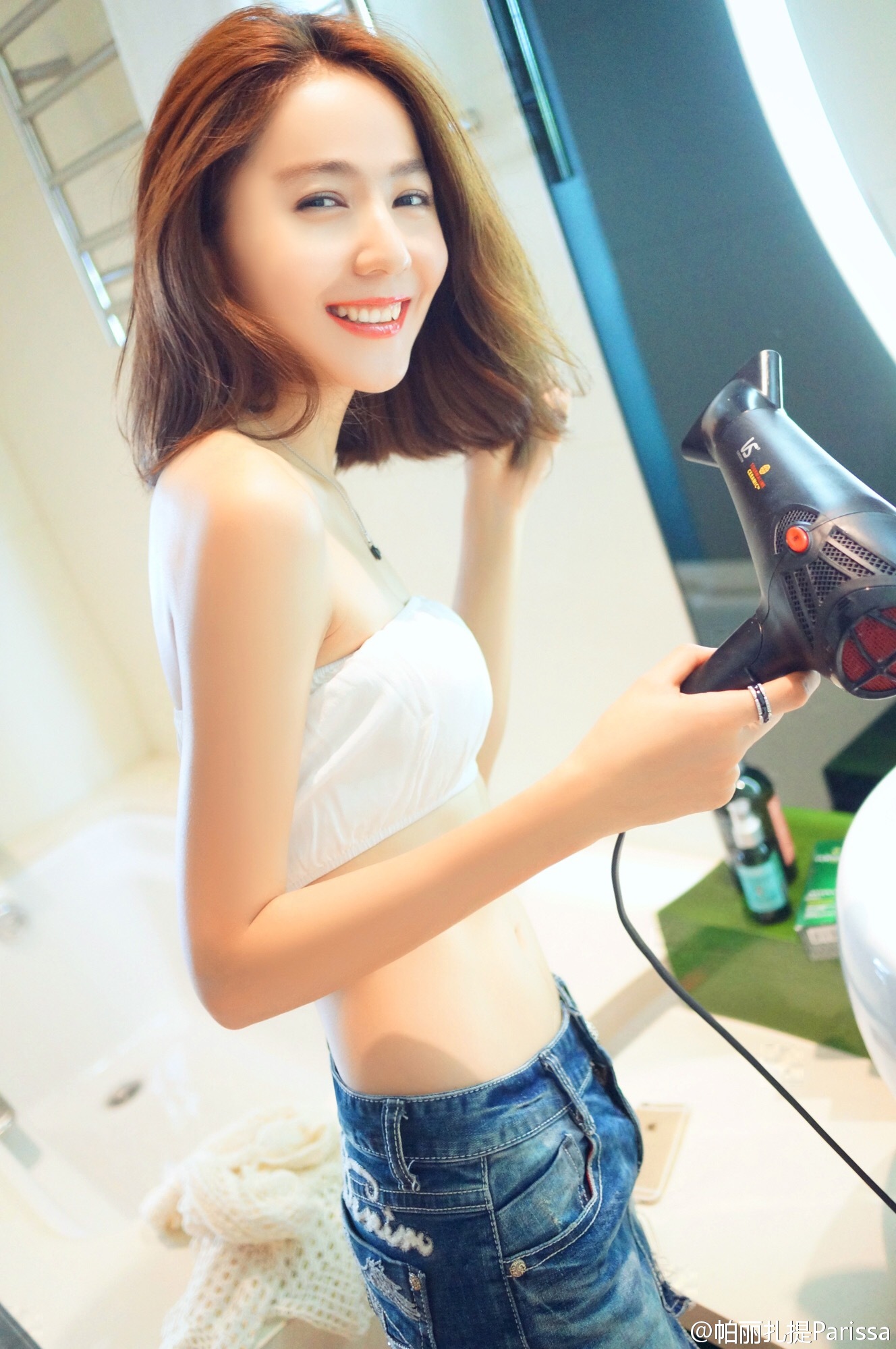 帕丽扎提Parissa 微博俏皮私房照诱惑写真图
