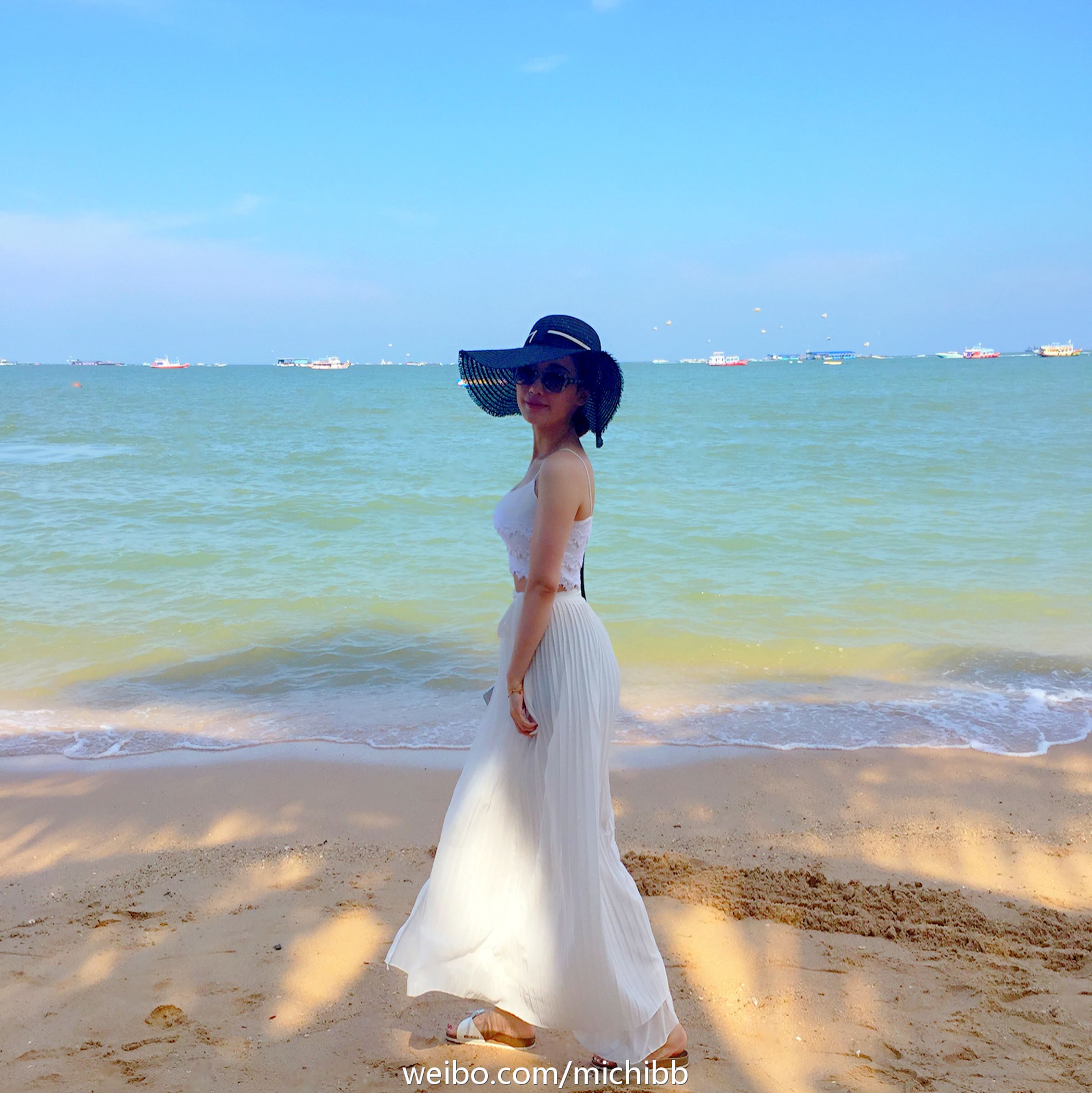 Michi_Ho(何嘉儿) 微博私房照诱惑写真图