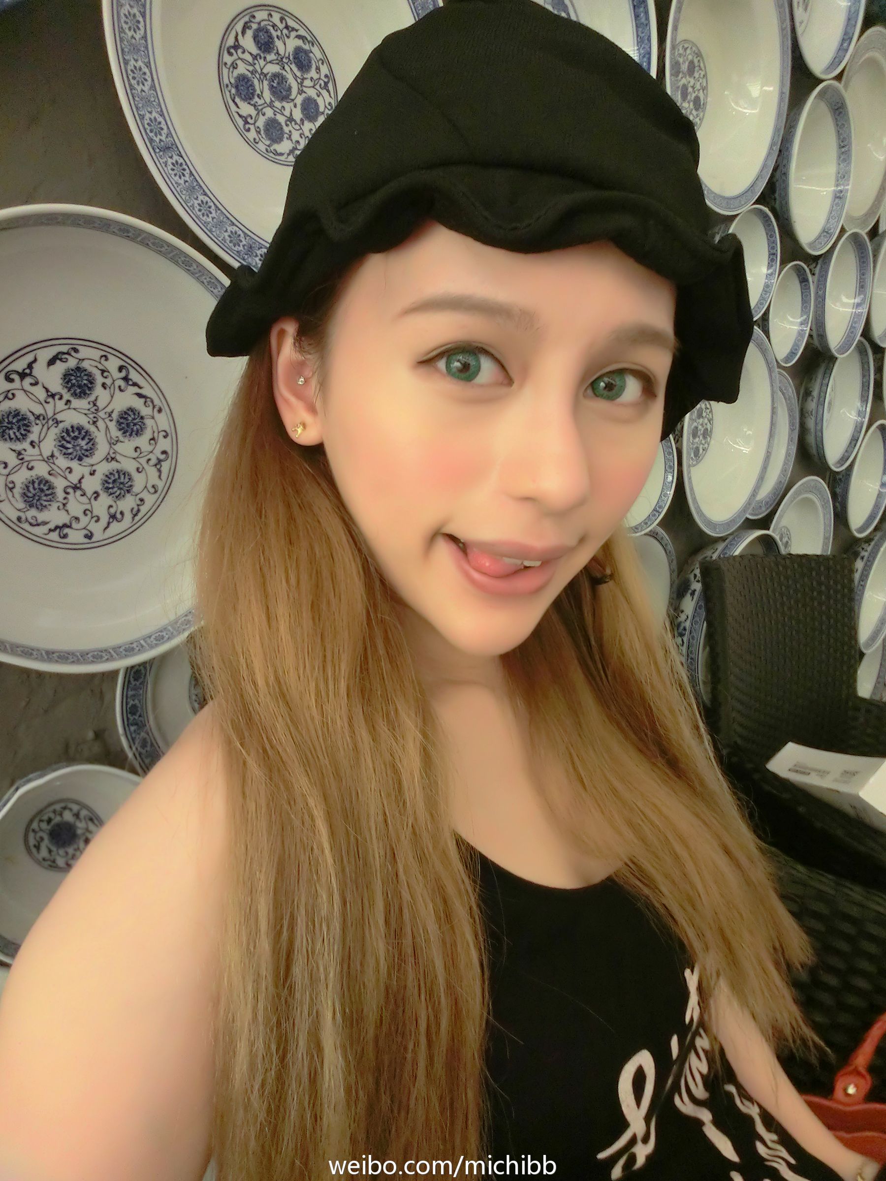 Michi_Ho(何嘉儿) 微博私房照诱惑写真图