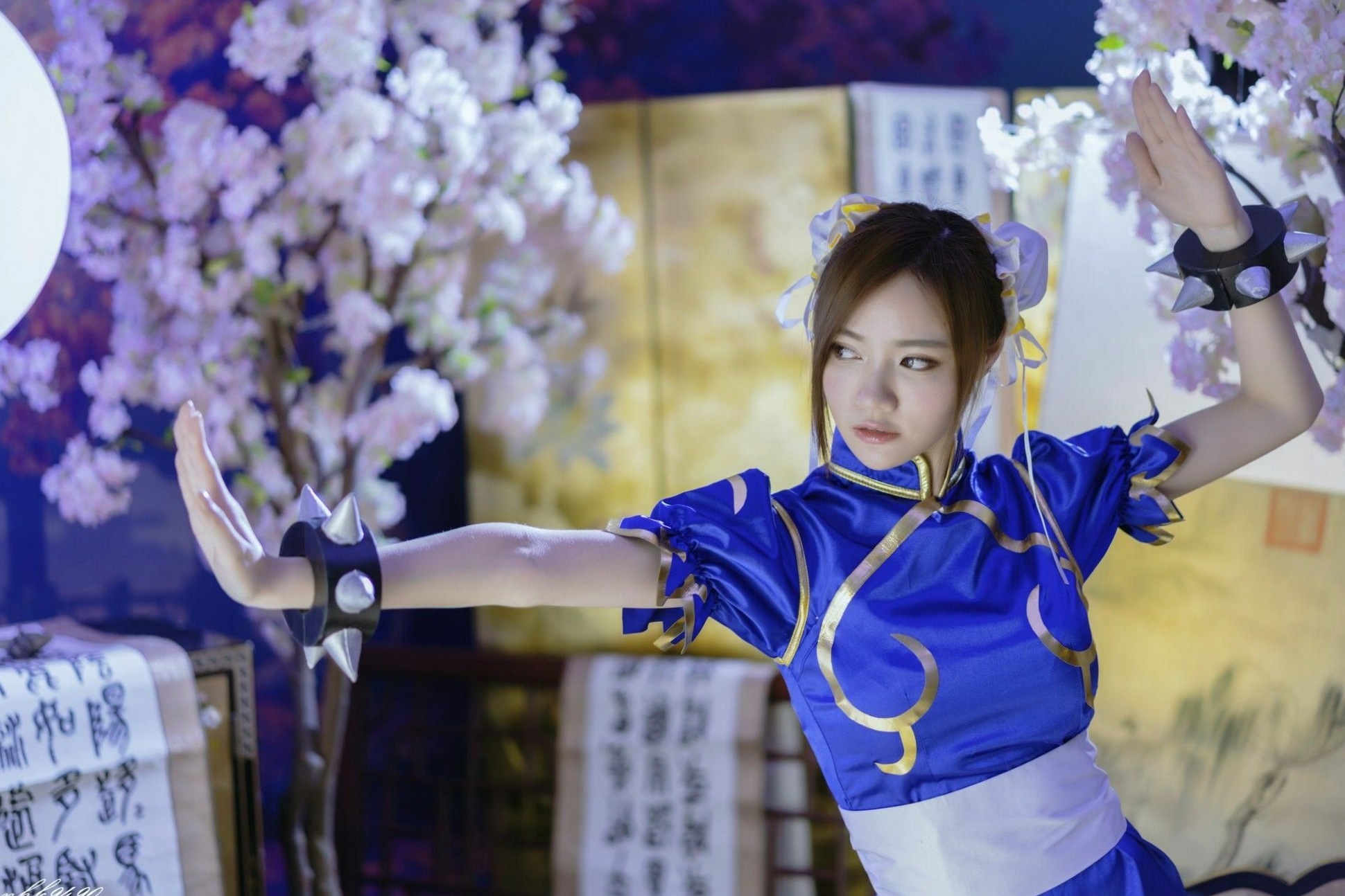 Gallery - 台湾正妹苏小立《春丽》Cosplay写真集，经典格斗角色扮演，蓝旗袍丝袜美腿秀，傲娇清纯女神角色扮演台湾制服女神美腿 苏小立女神私房照_秀色女神 - image 9