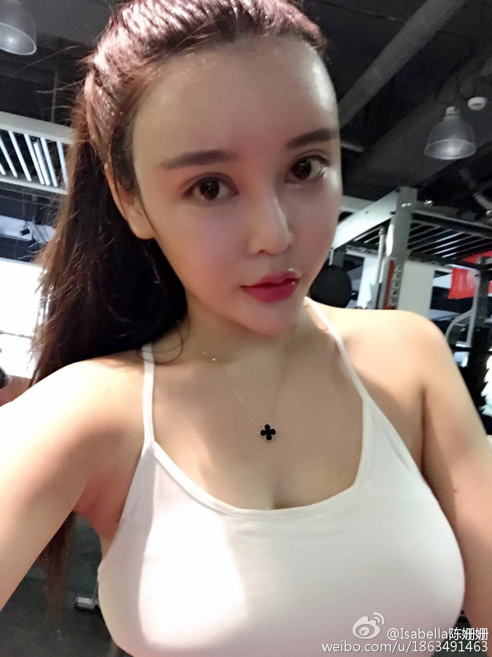 Isabella陈姗姗 家居妩媚私房照诱惑写真图