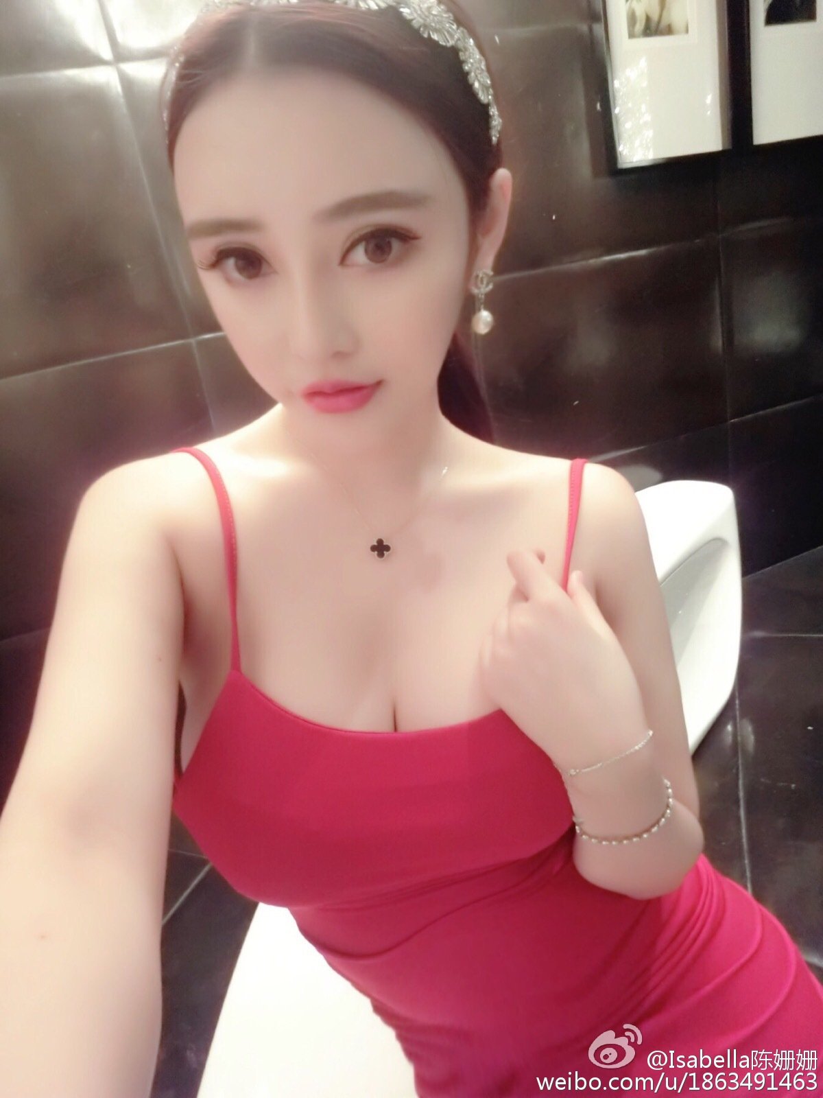 Isabella陈姗姗 家居妩媚私房照诱惑写真图