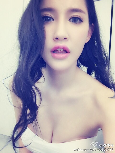 张雅琦 微博私房性感写真图